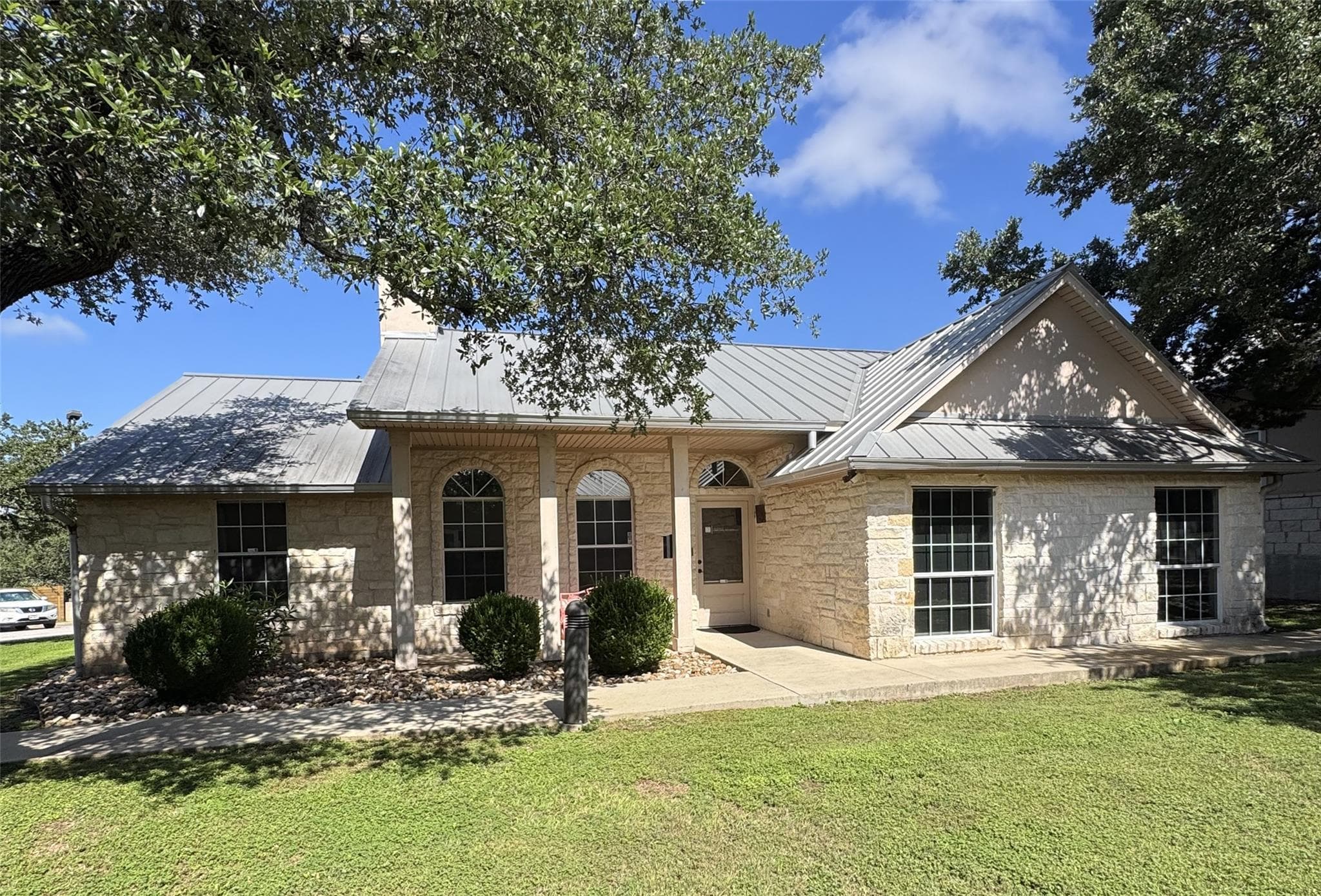 2440  E HWY 290 None  #B