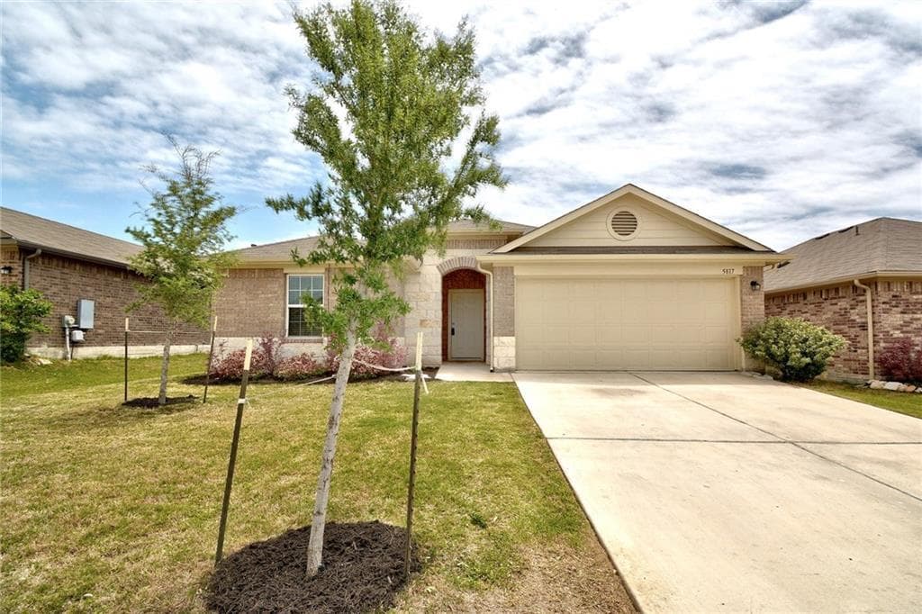 5817 Roderick Dr