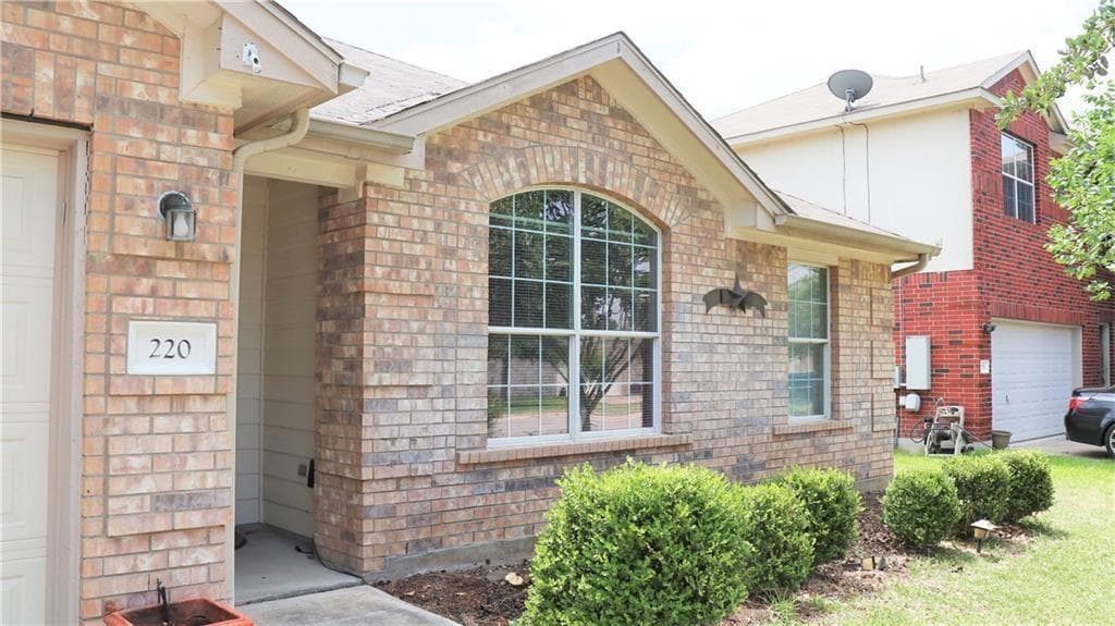 220  Gainer Dr