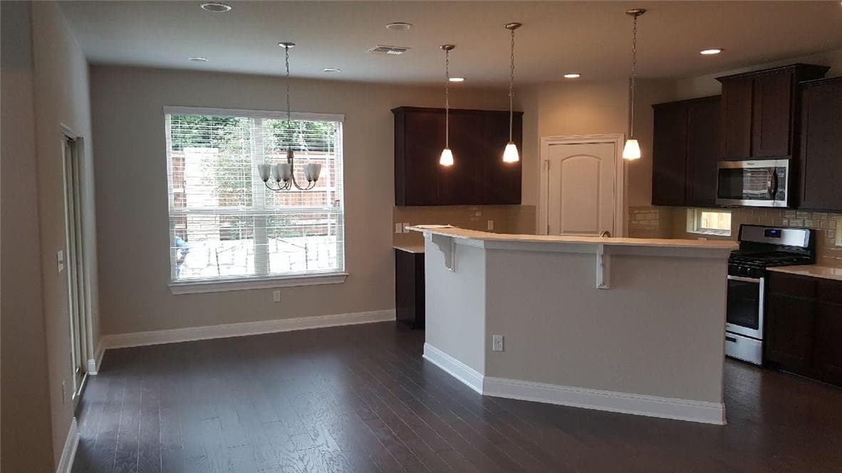 1015  Boatswain Way  #184