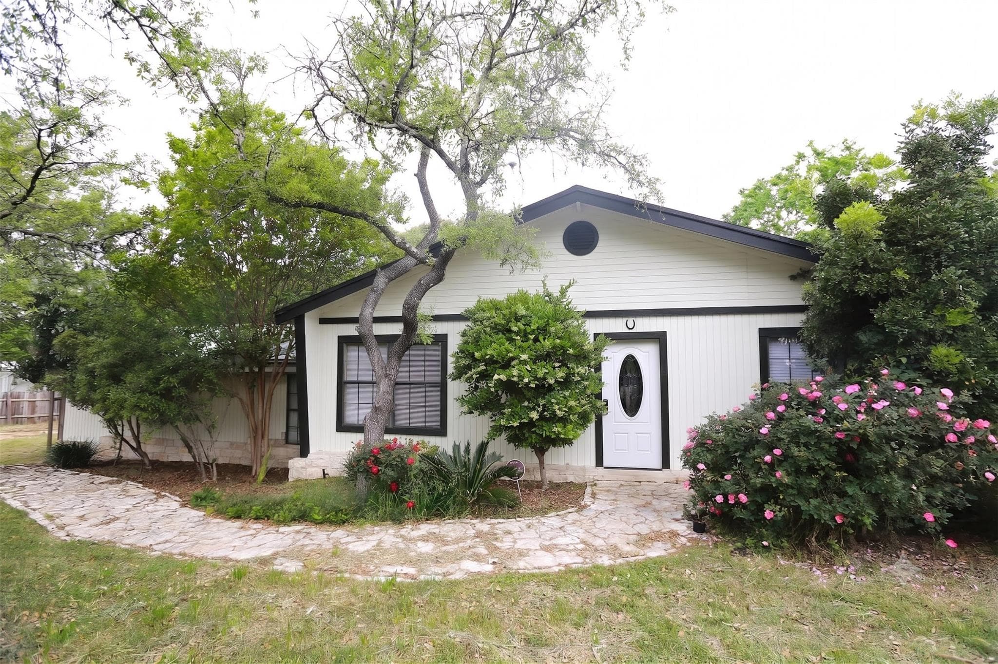 1125 San Augustine Dr