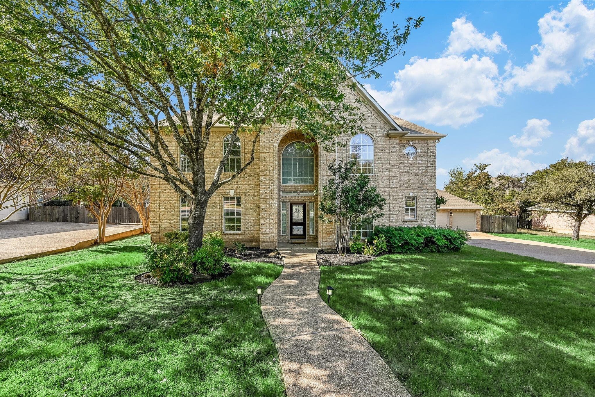 10802 Hastings Ln