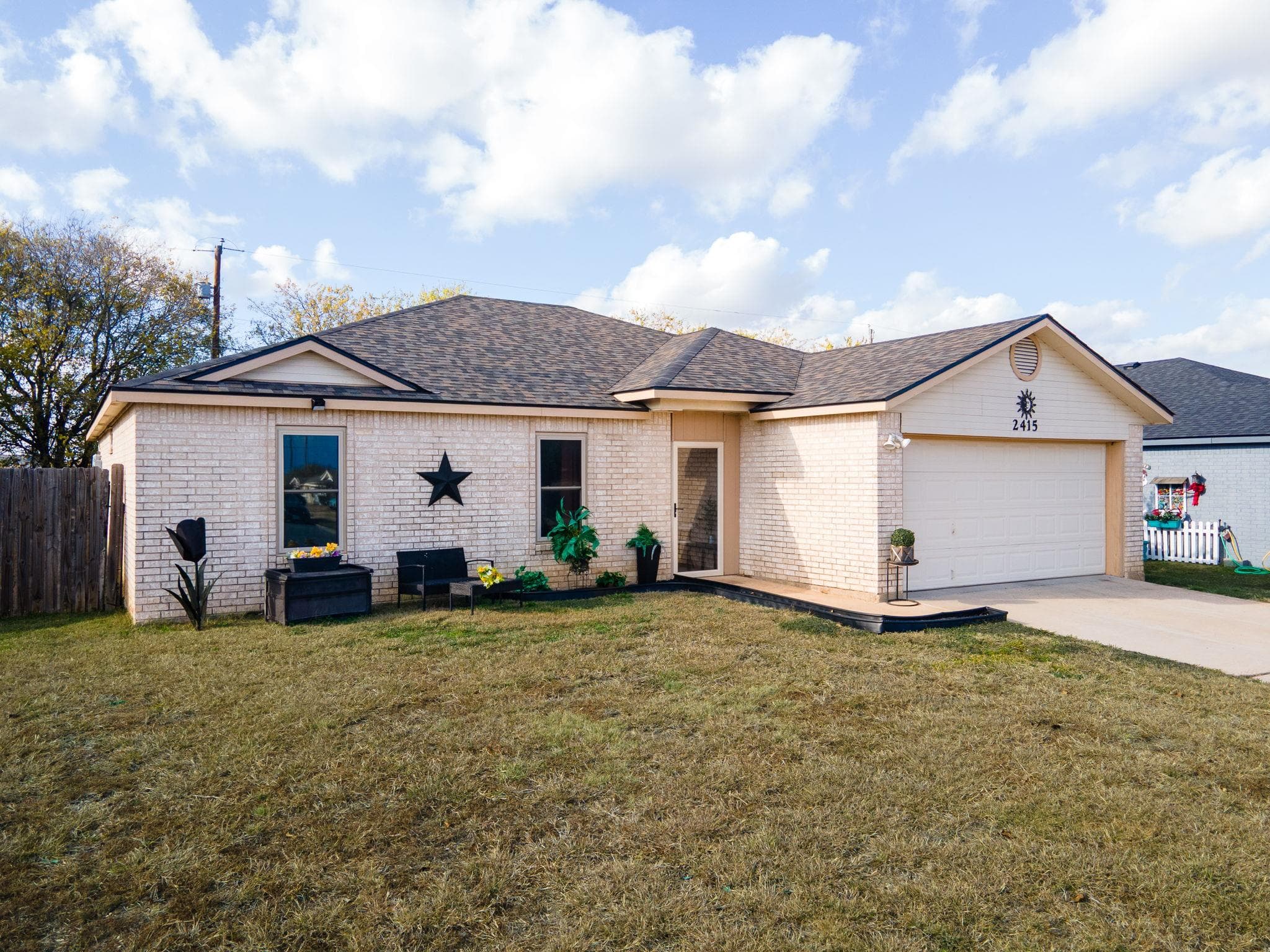 2415  Gallop Dr