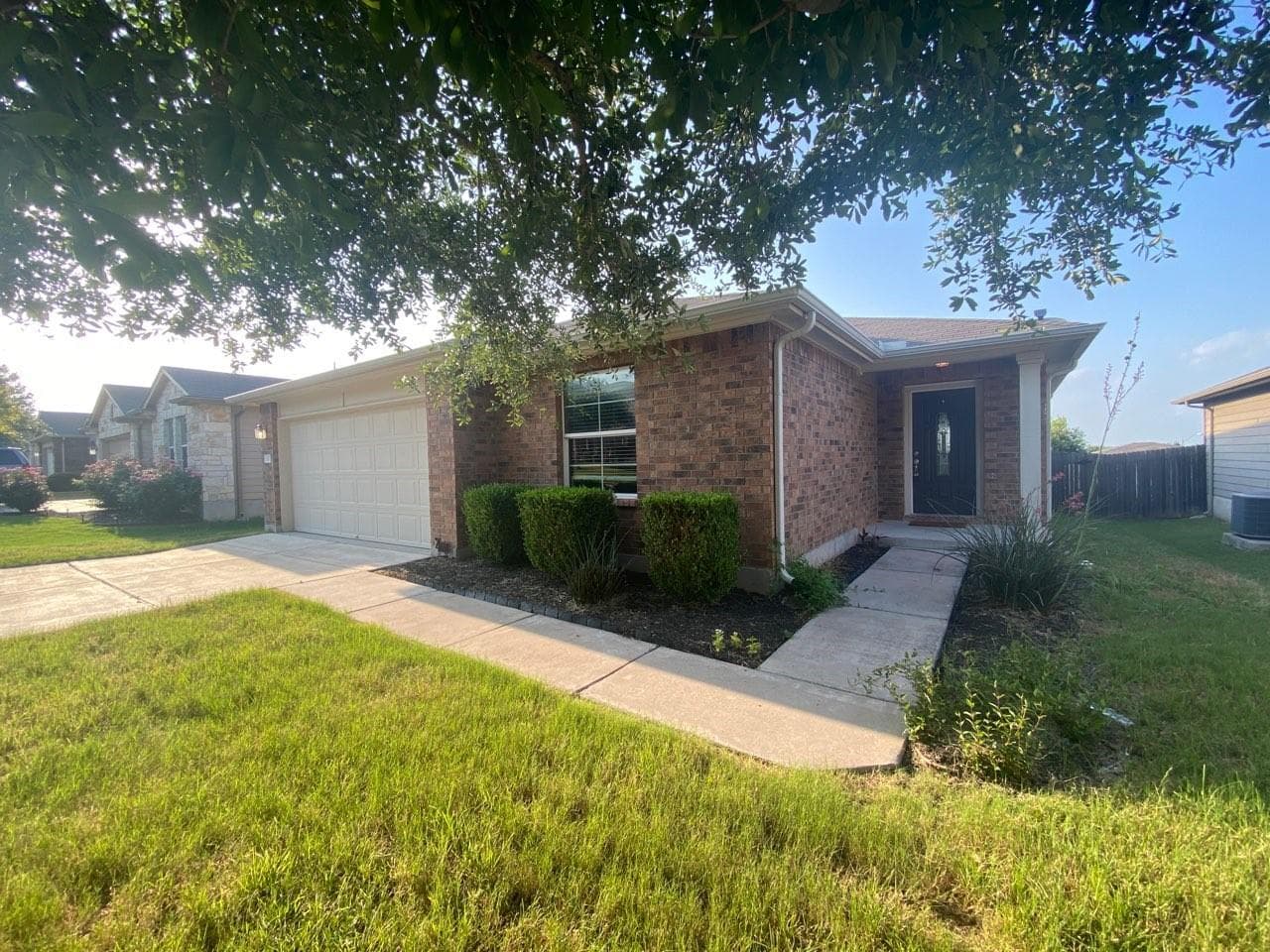 107  Lavaca Loop