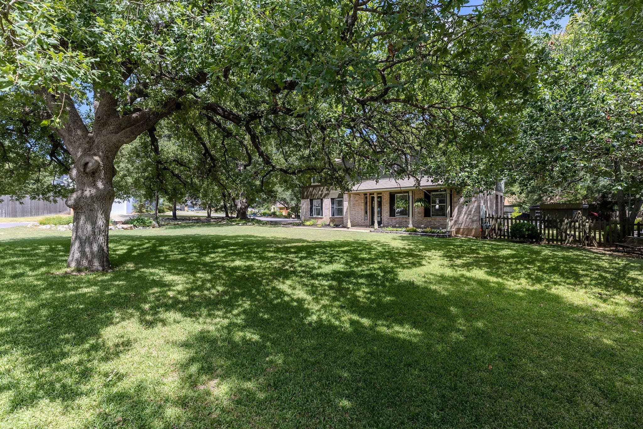 604  Post Oak Cir