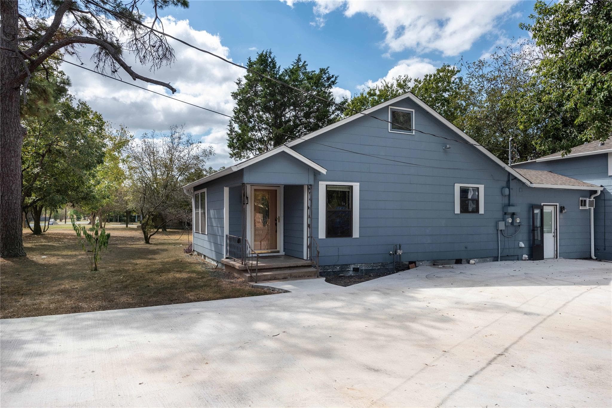 406  Lexington Rd  #1