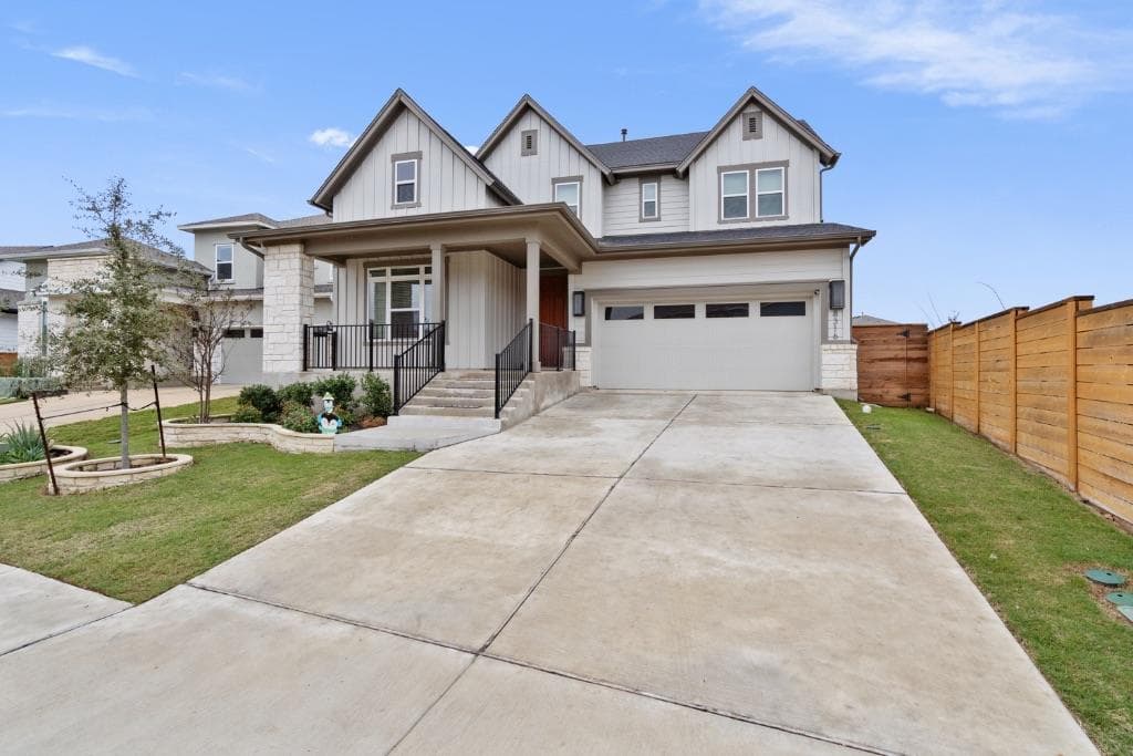 8316 Looksee Ln