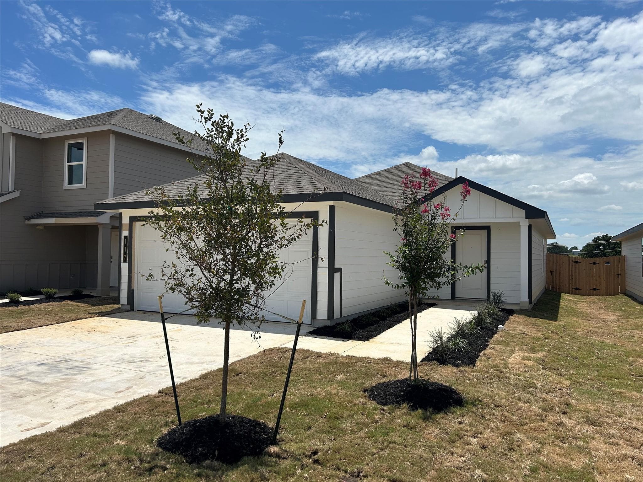 117 Mullins Dr