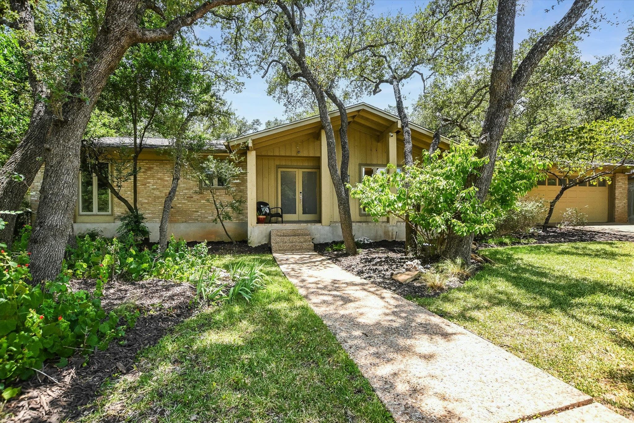 7509 Stonecliff Cir