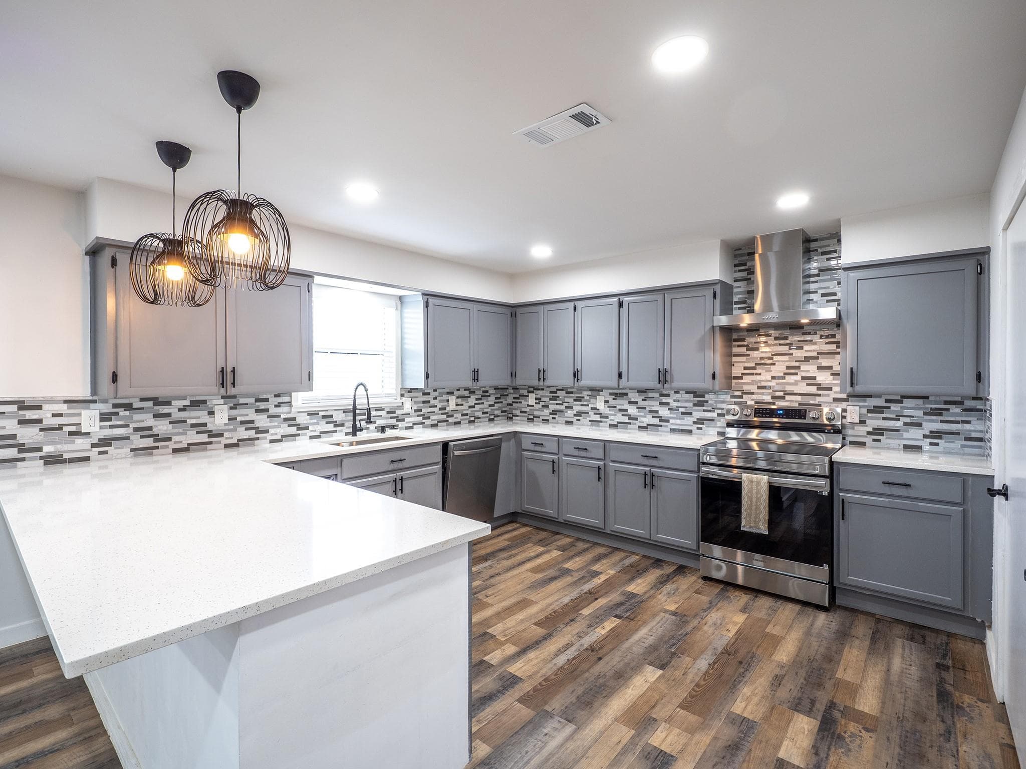 375  Brown Rd