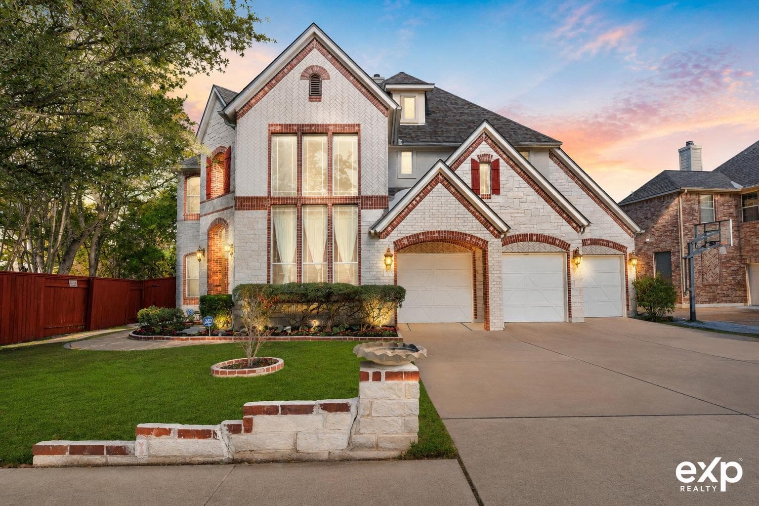 3903  Remington Rd