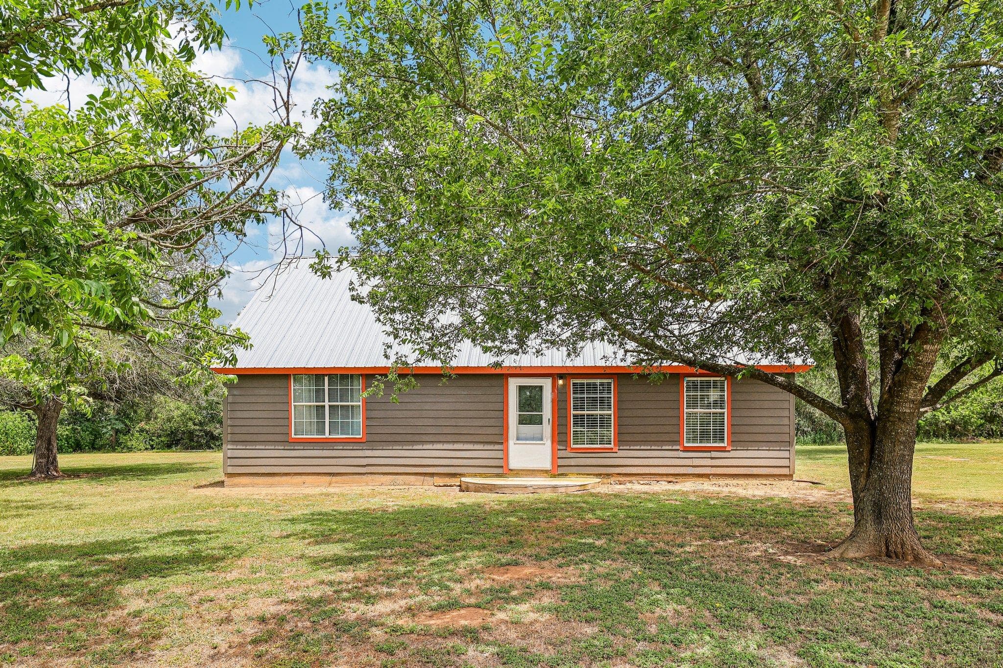 122 Dodd Preston Rd