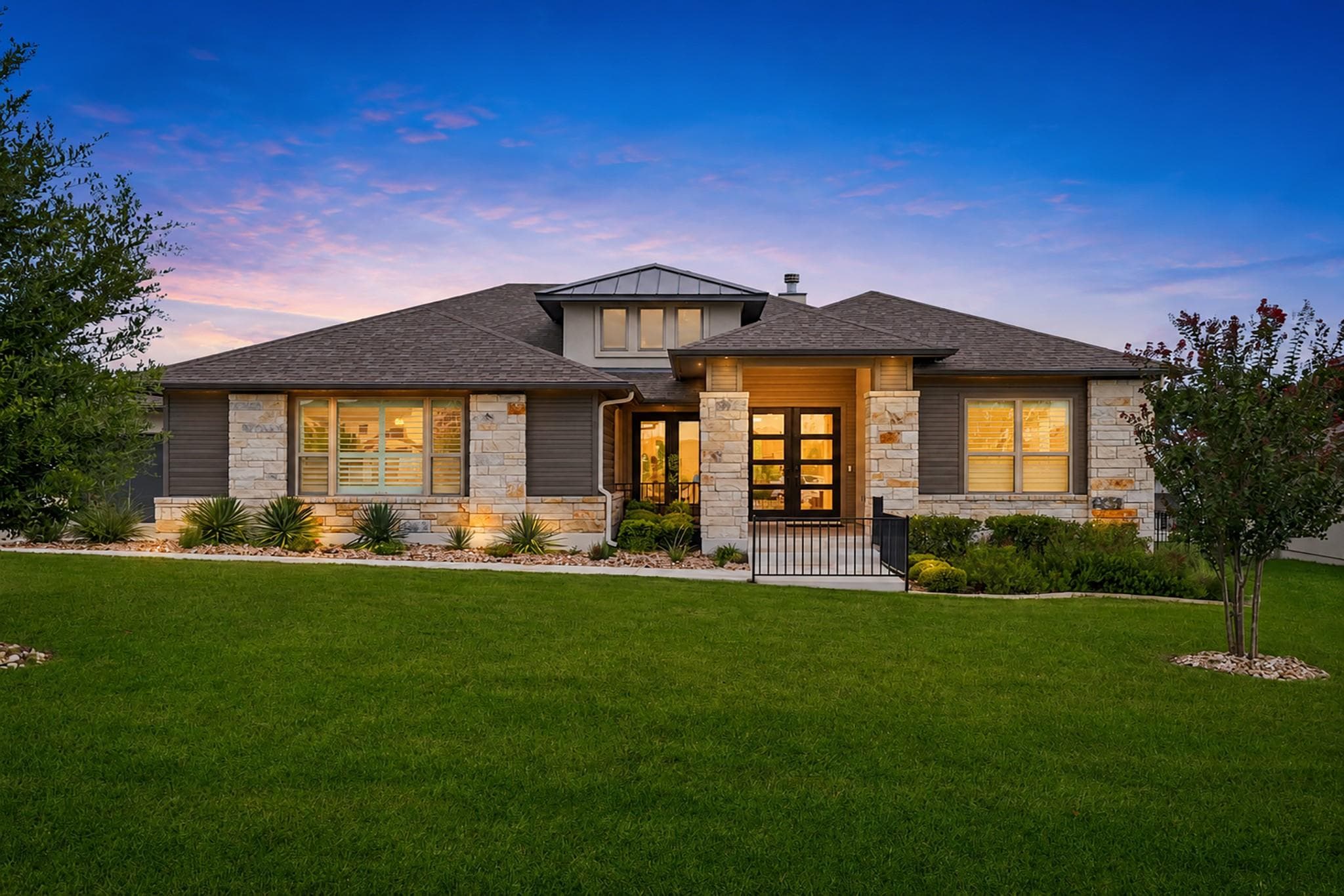 6708 Adventures Pl