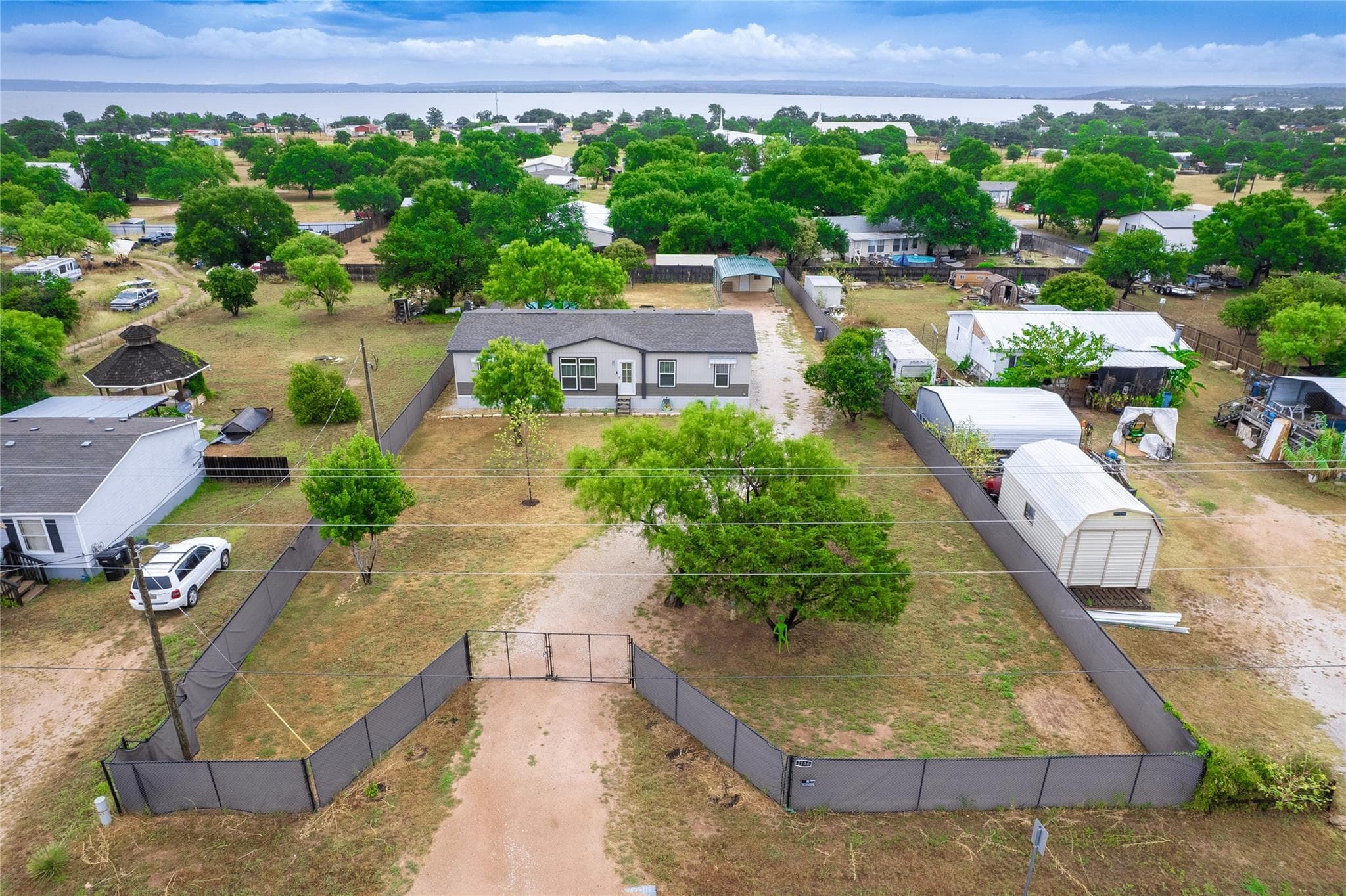 1106 Hi Line Dr
