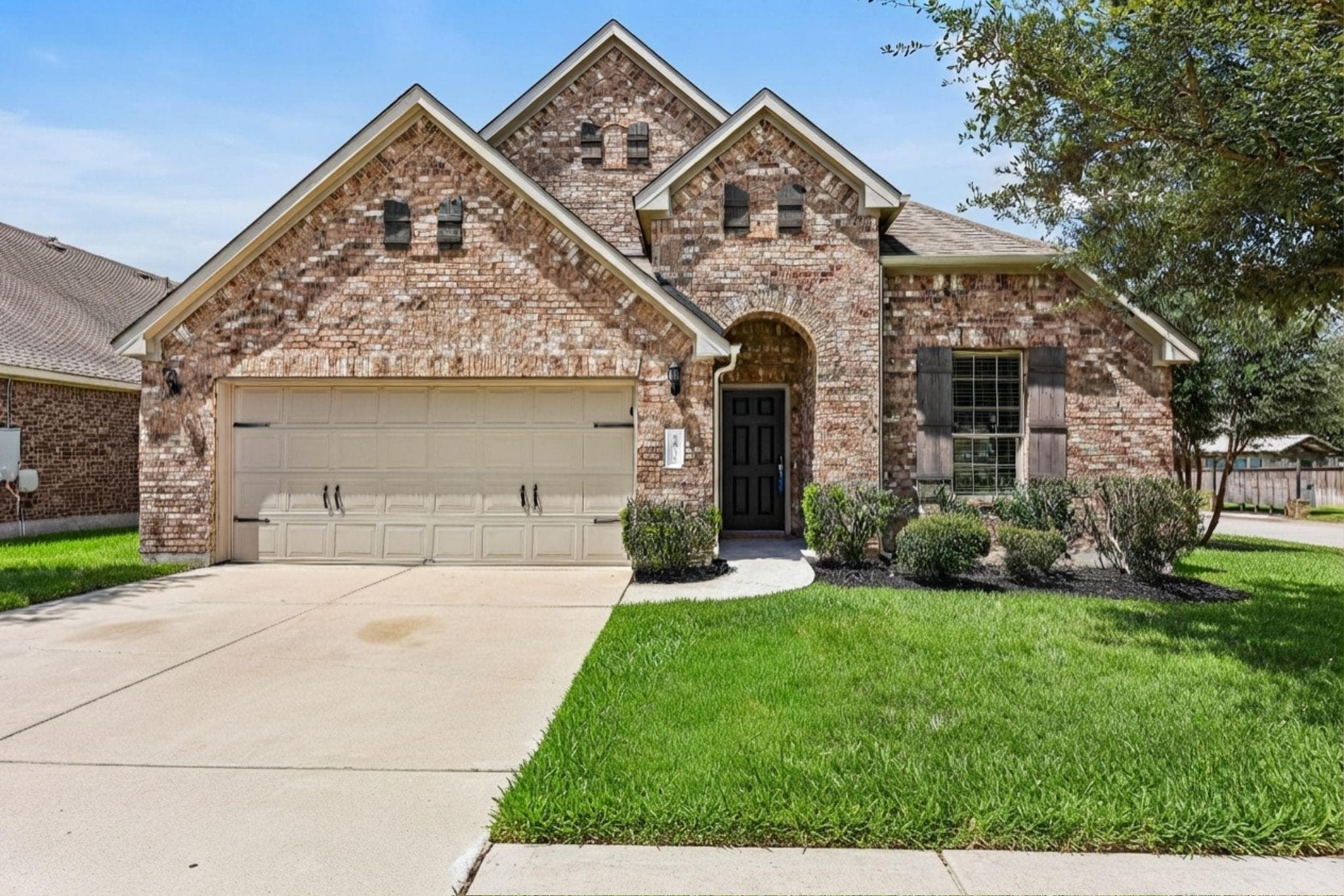 3602  Esperanza Dr