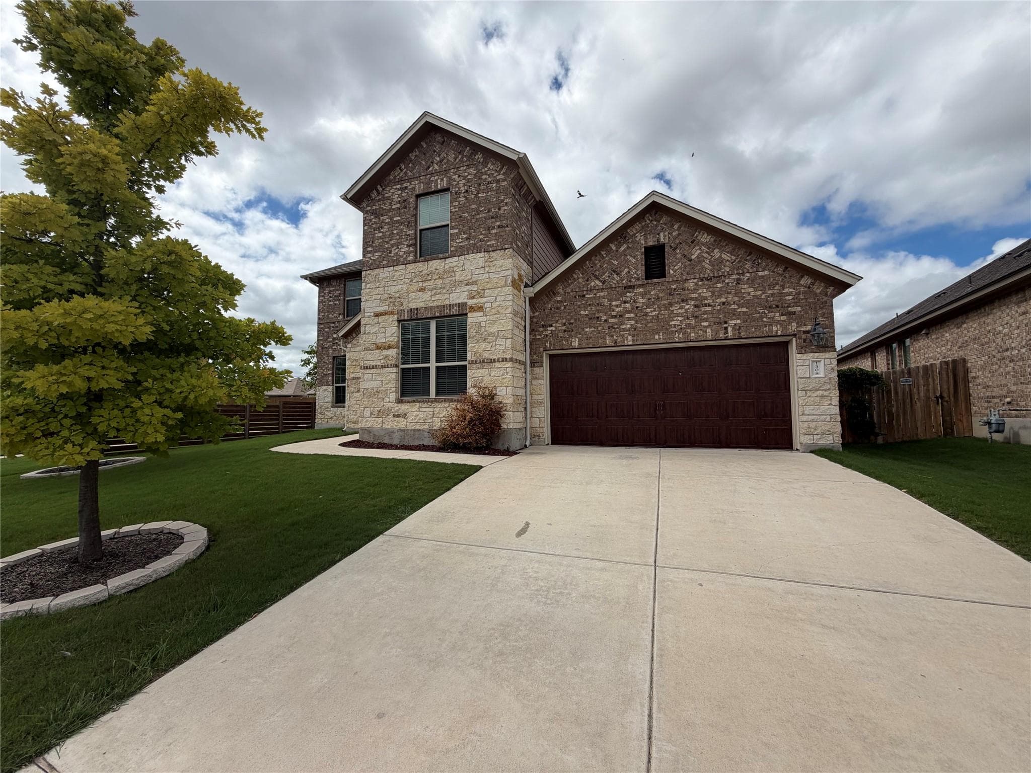 1308  Knowles Dr