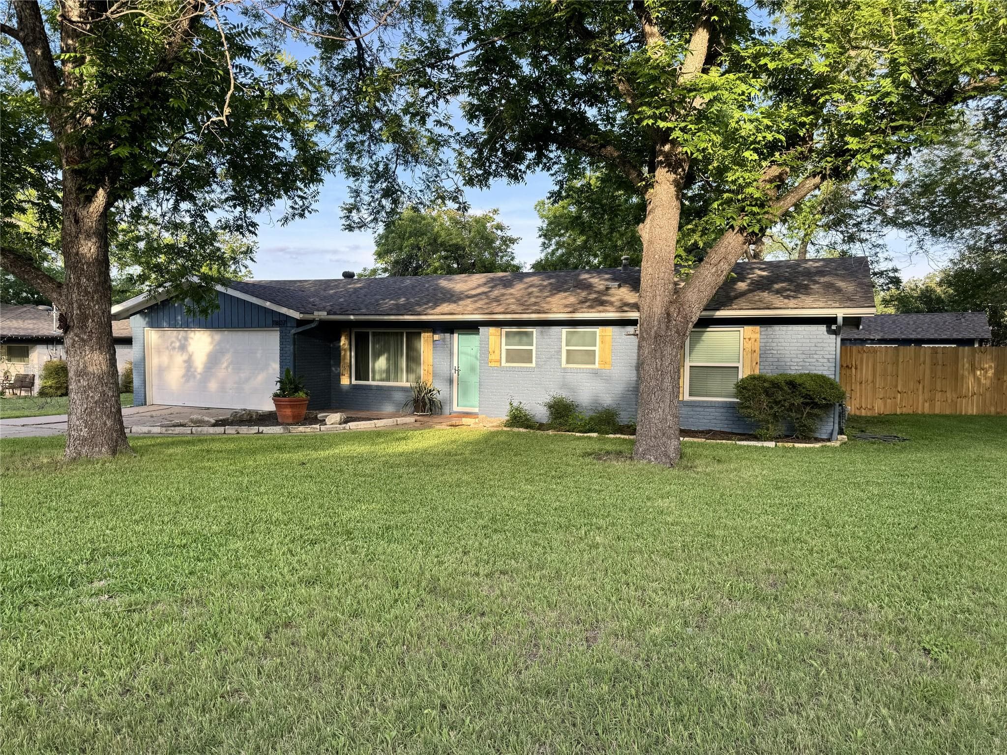 11807 Dove Haven Dr