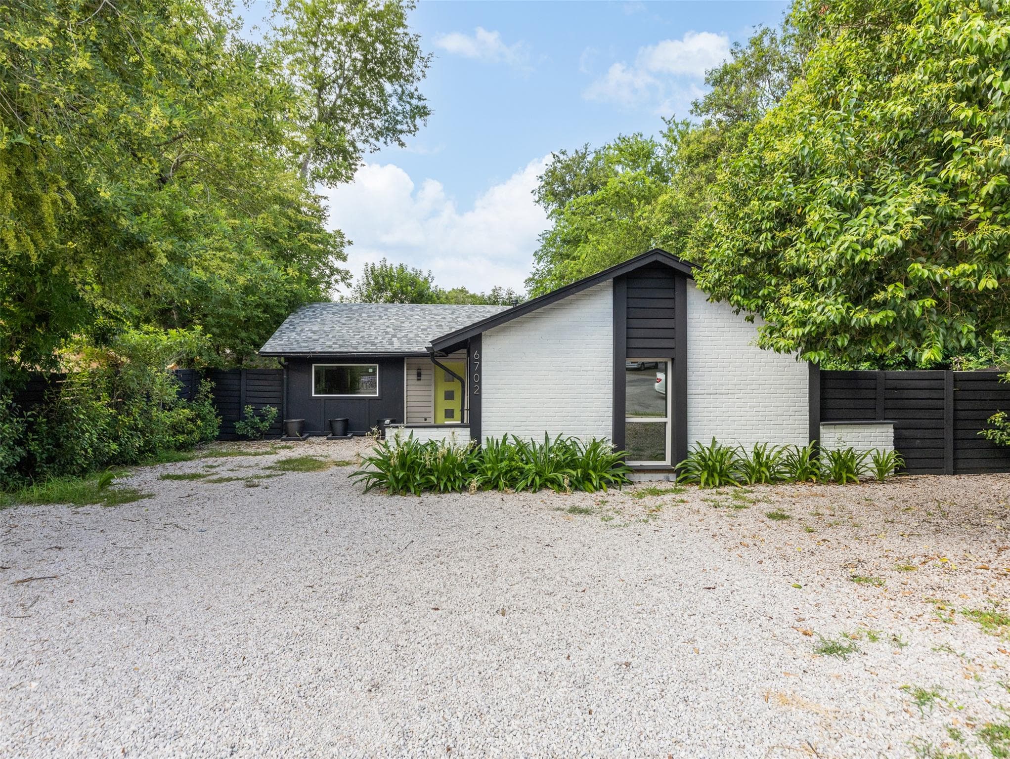6702  Rockridge Ct