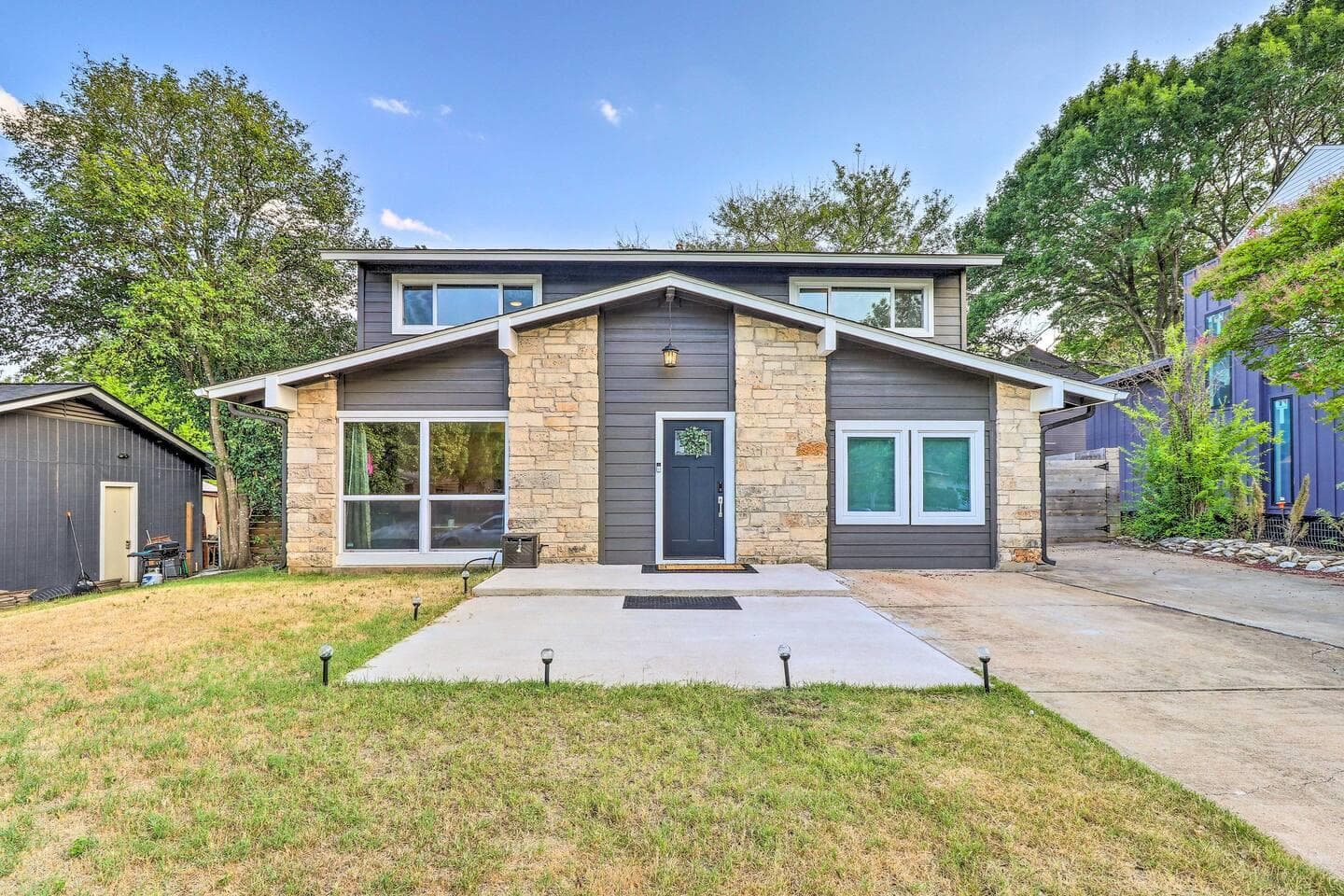 411  Ramble Ln