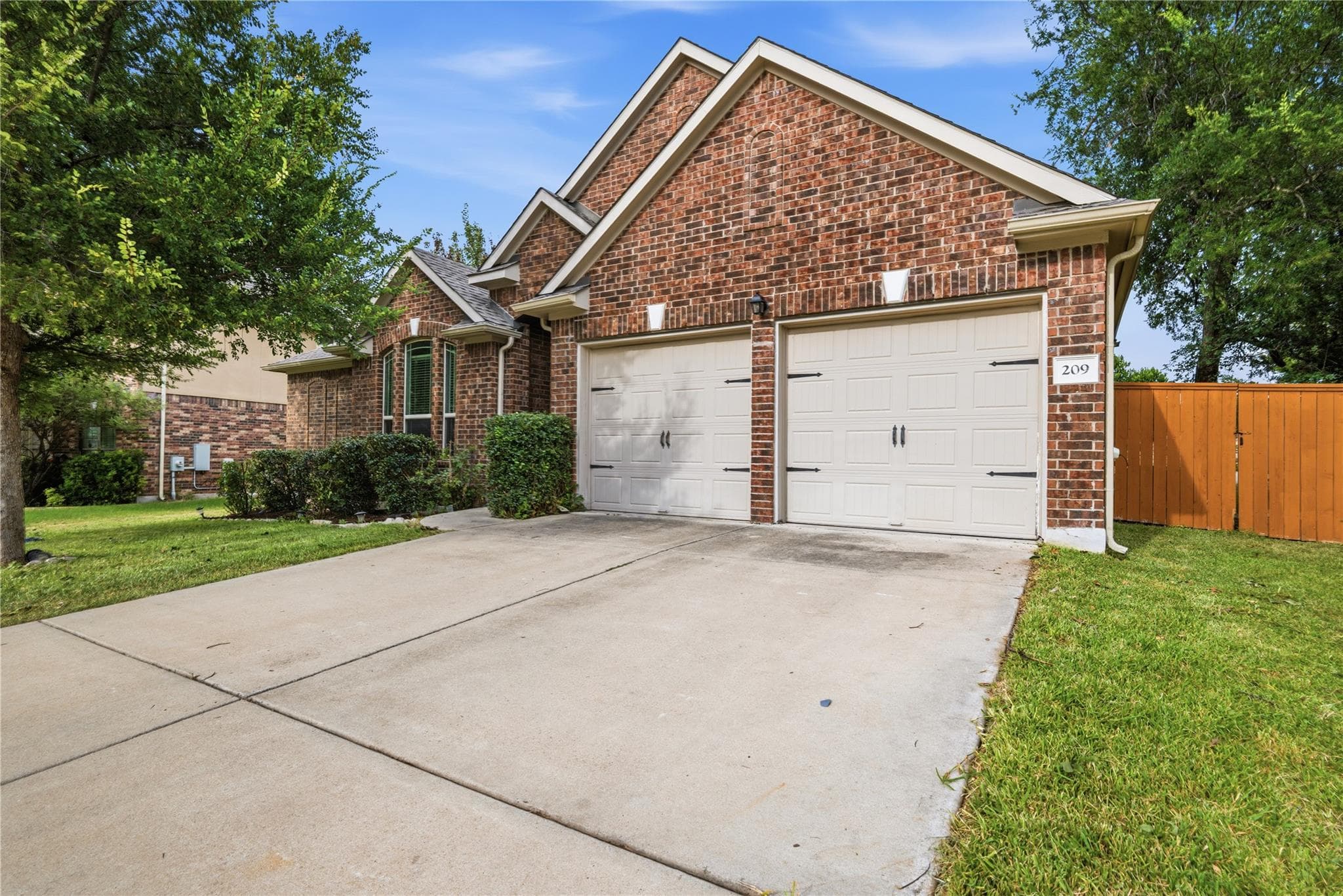 209  Monahans Dr