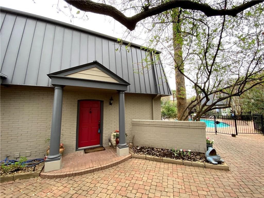2500  Steck Ave  #2