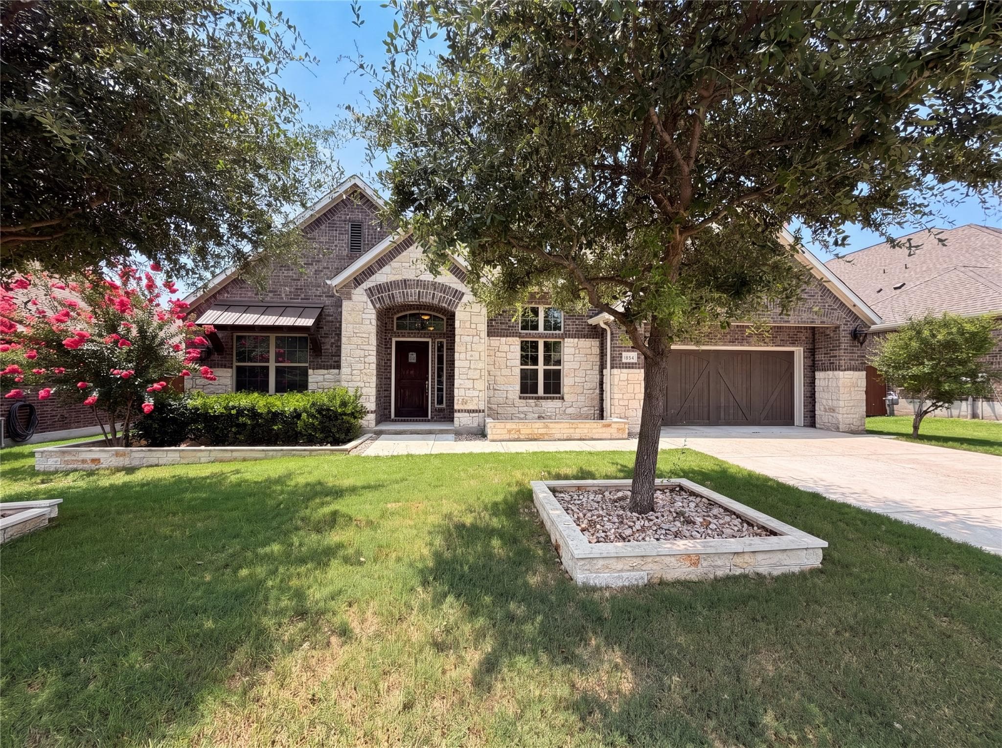 1604  Hollowback Dr