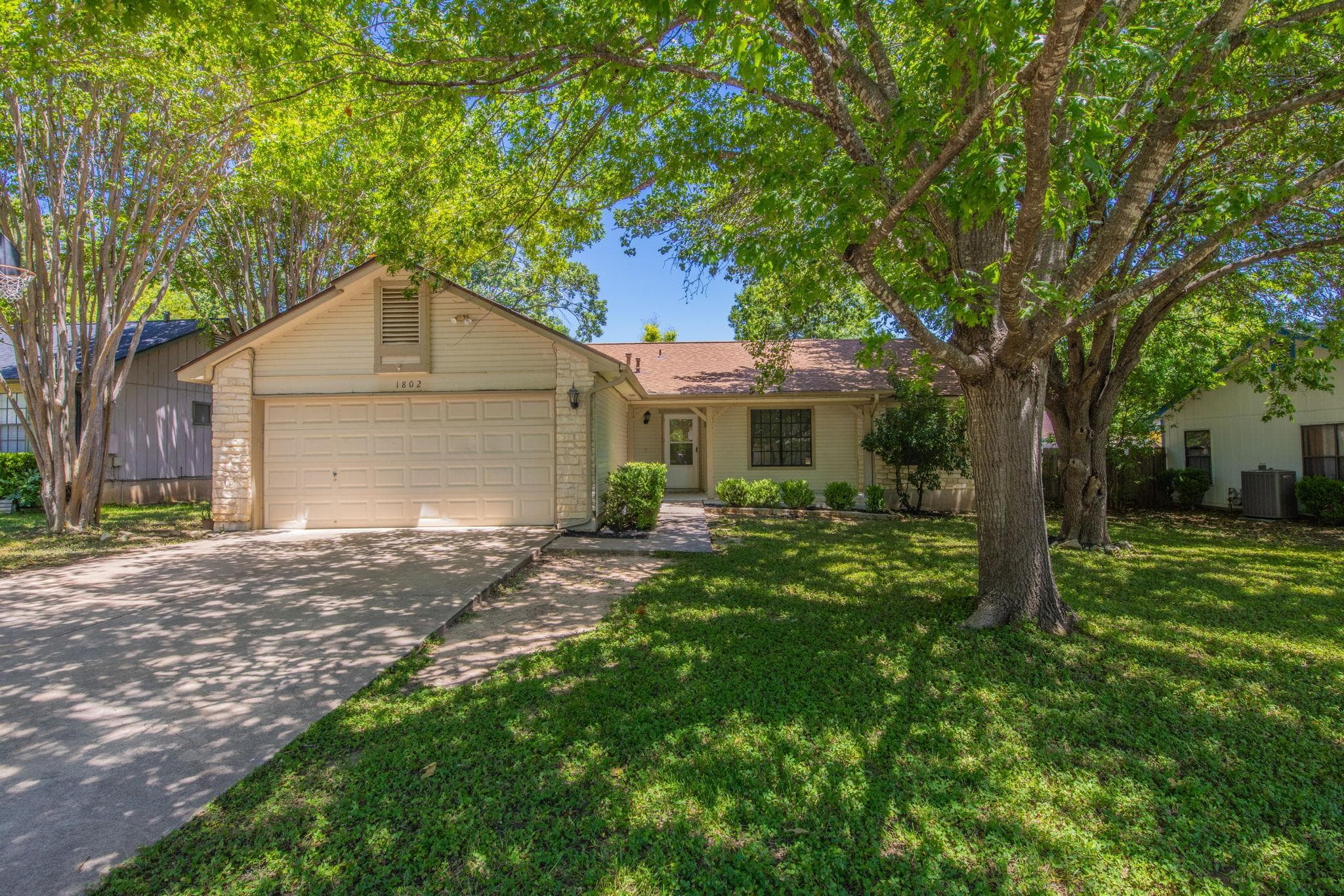 1802  Verbena Way