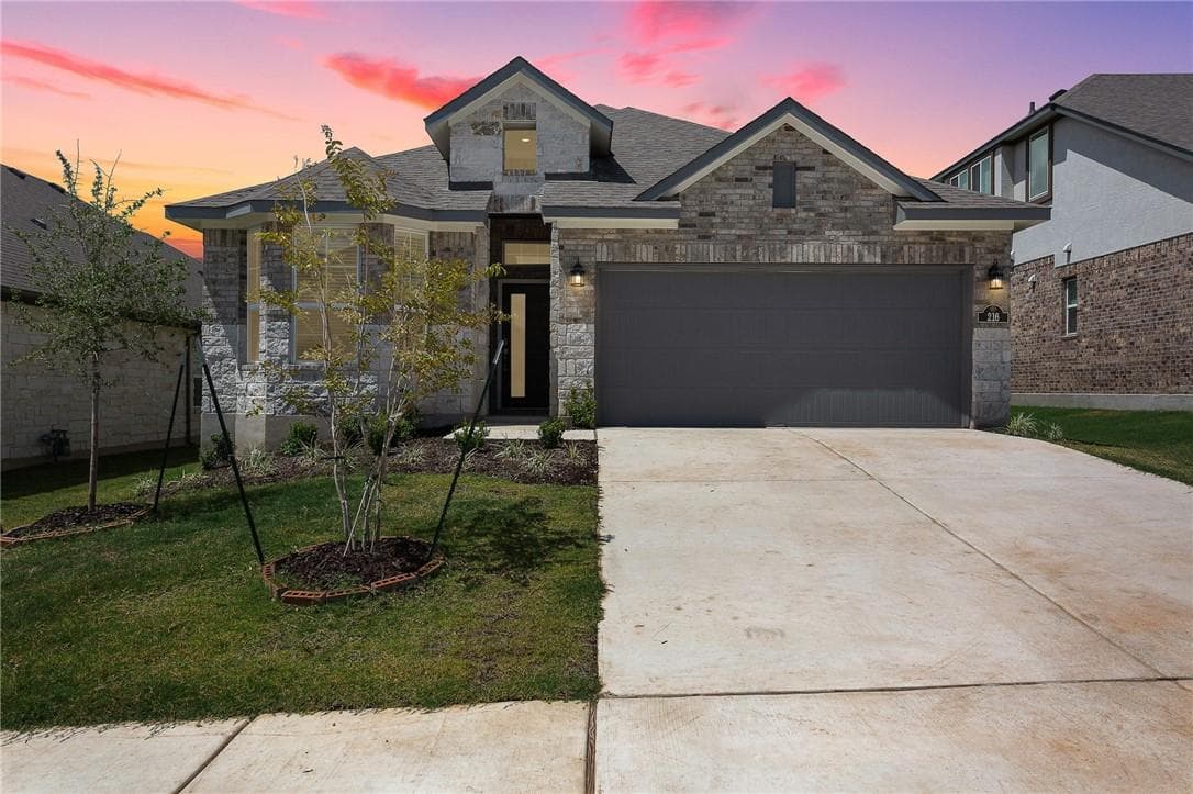 216 Upland Dr