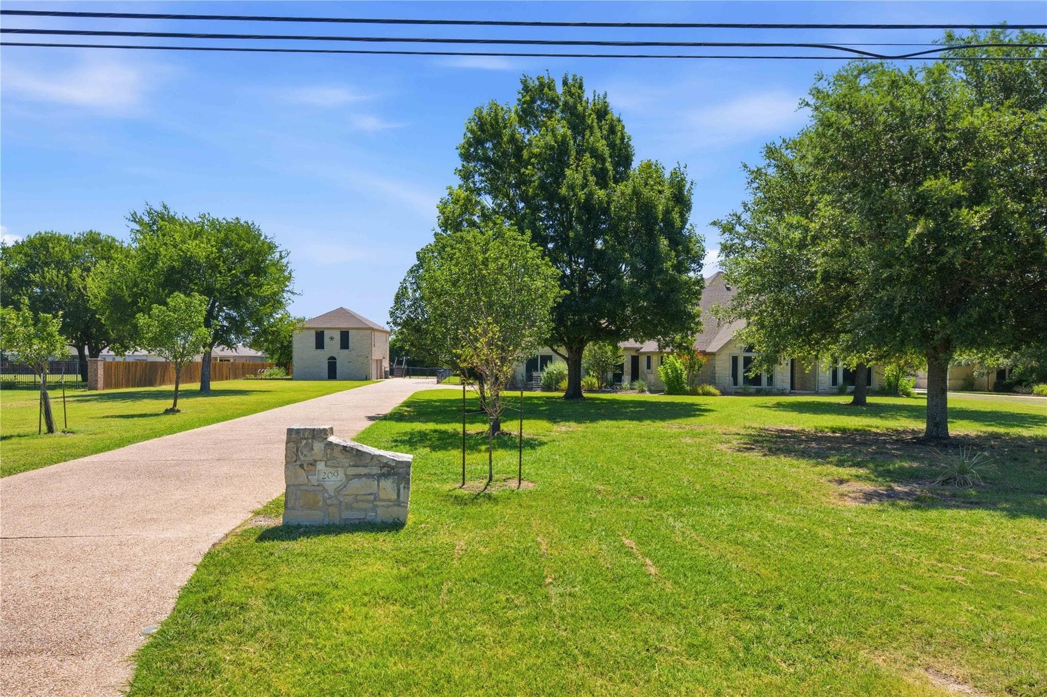 209  Park Place Dr