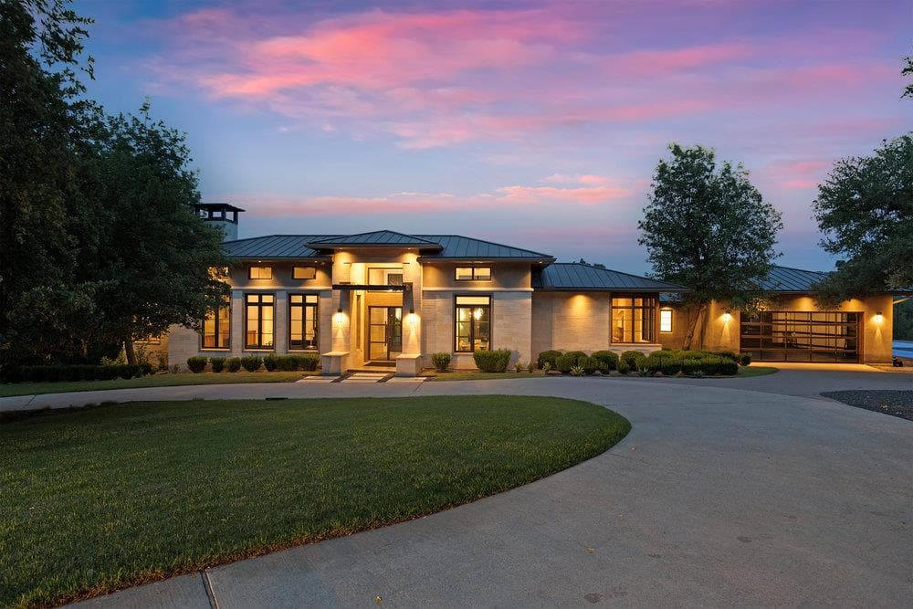 1905  Paisano Rd