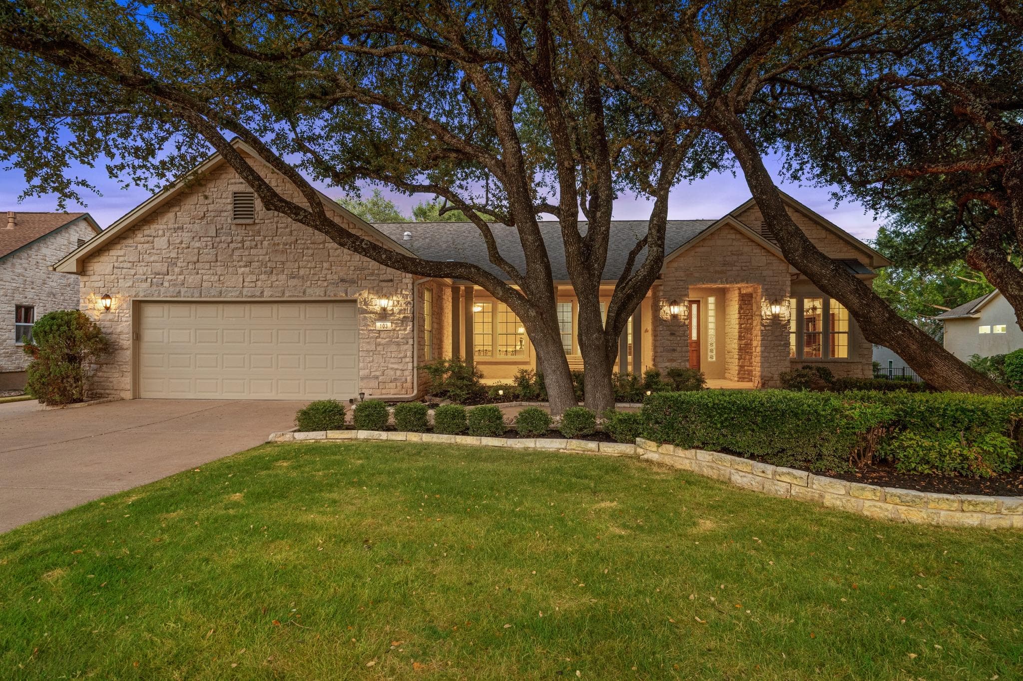 103  Black Walnut Cir