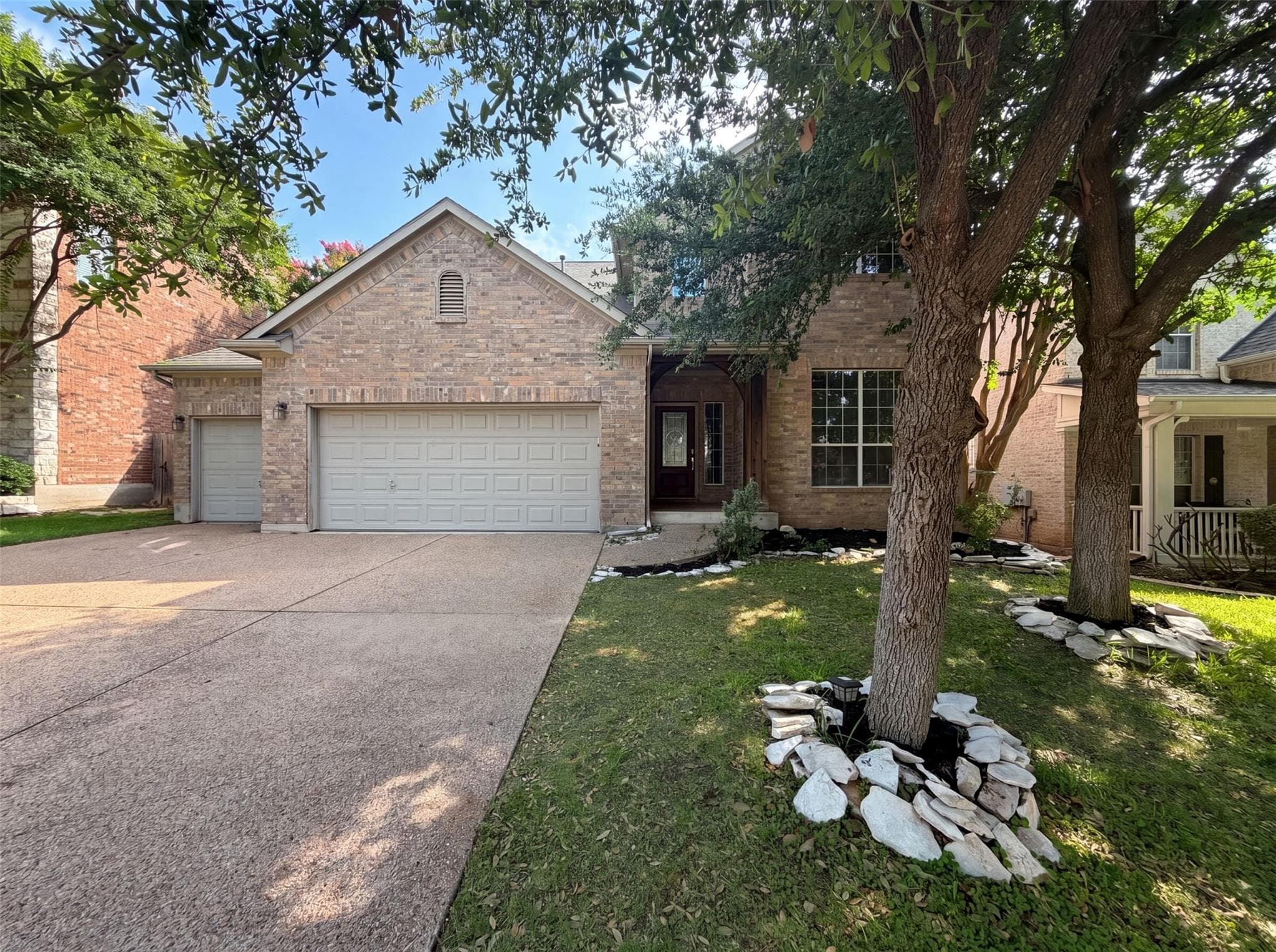 2404  Danciger Ln