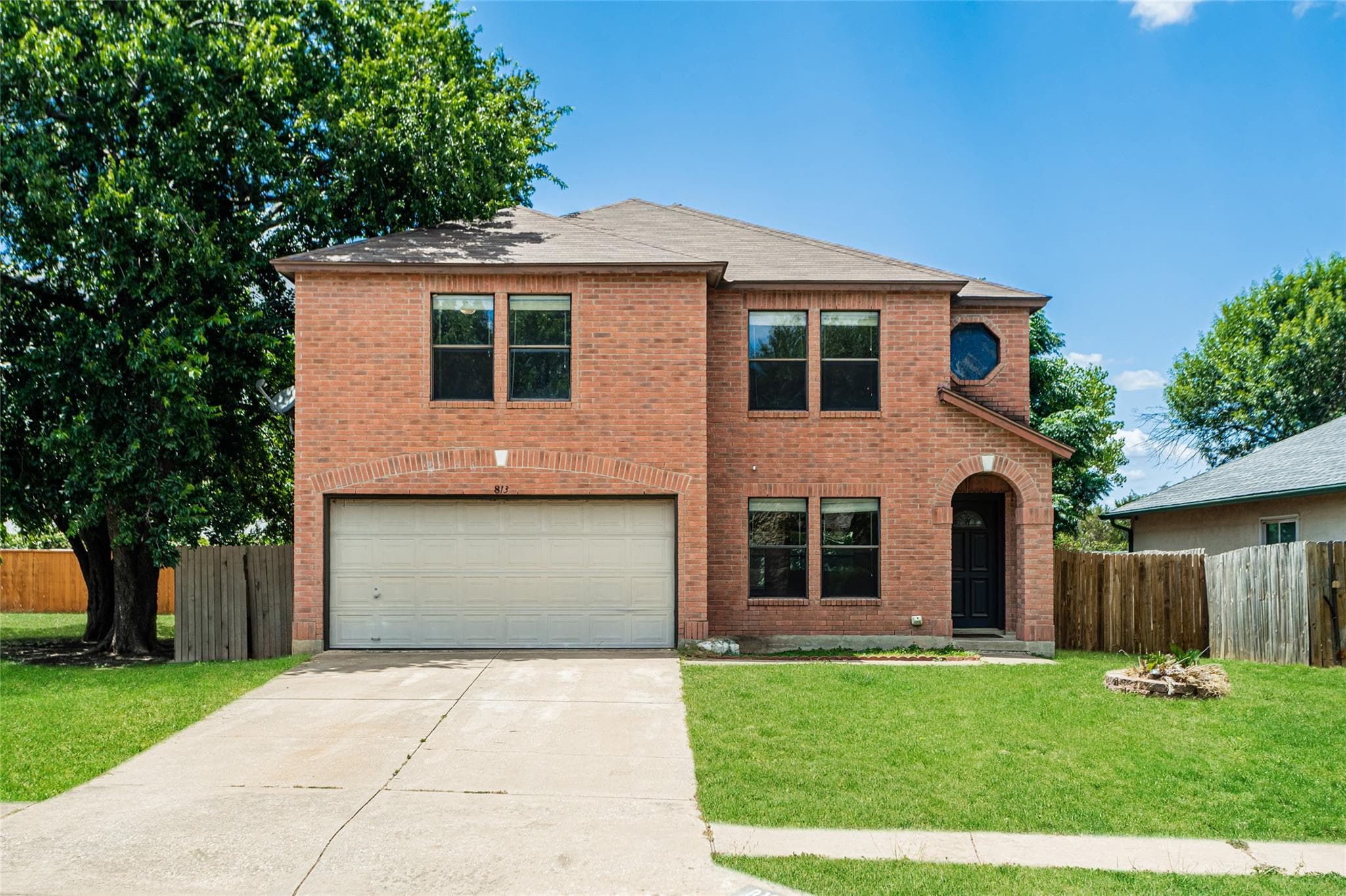 813  Kettering Dr