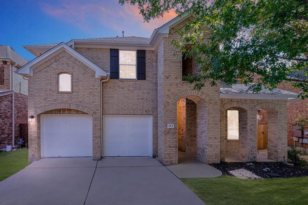 313 El Socorro Ln