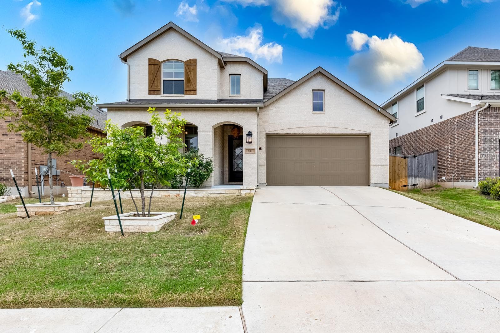 833  Whitetail Dr