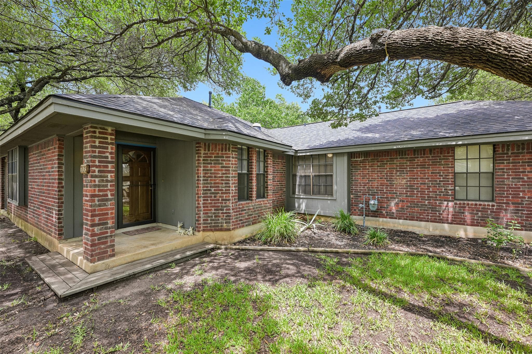 606  Prize Oaks Dr