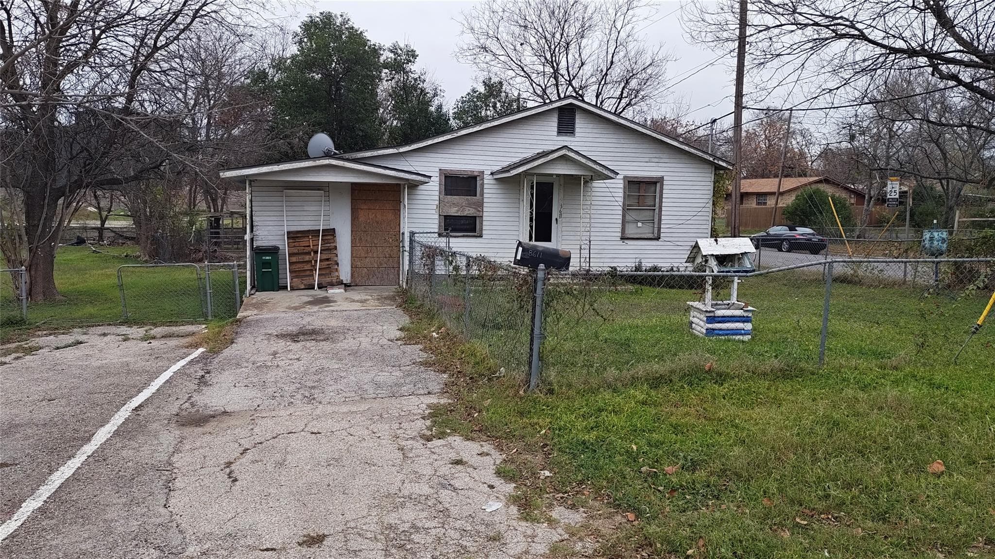 8611  Georgian Dr