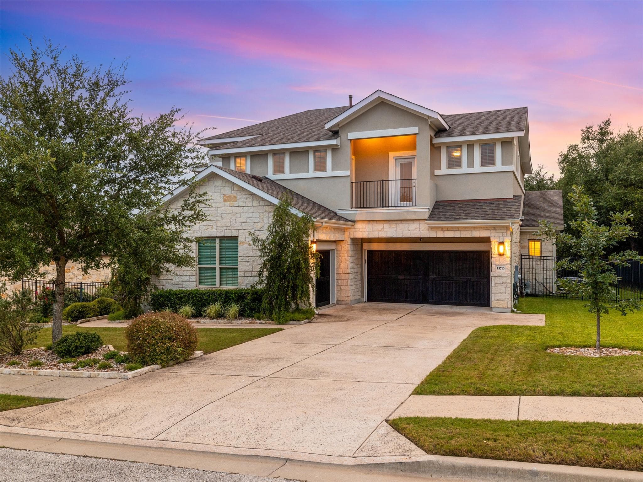 15716  De Fortuna Dr