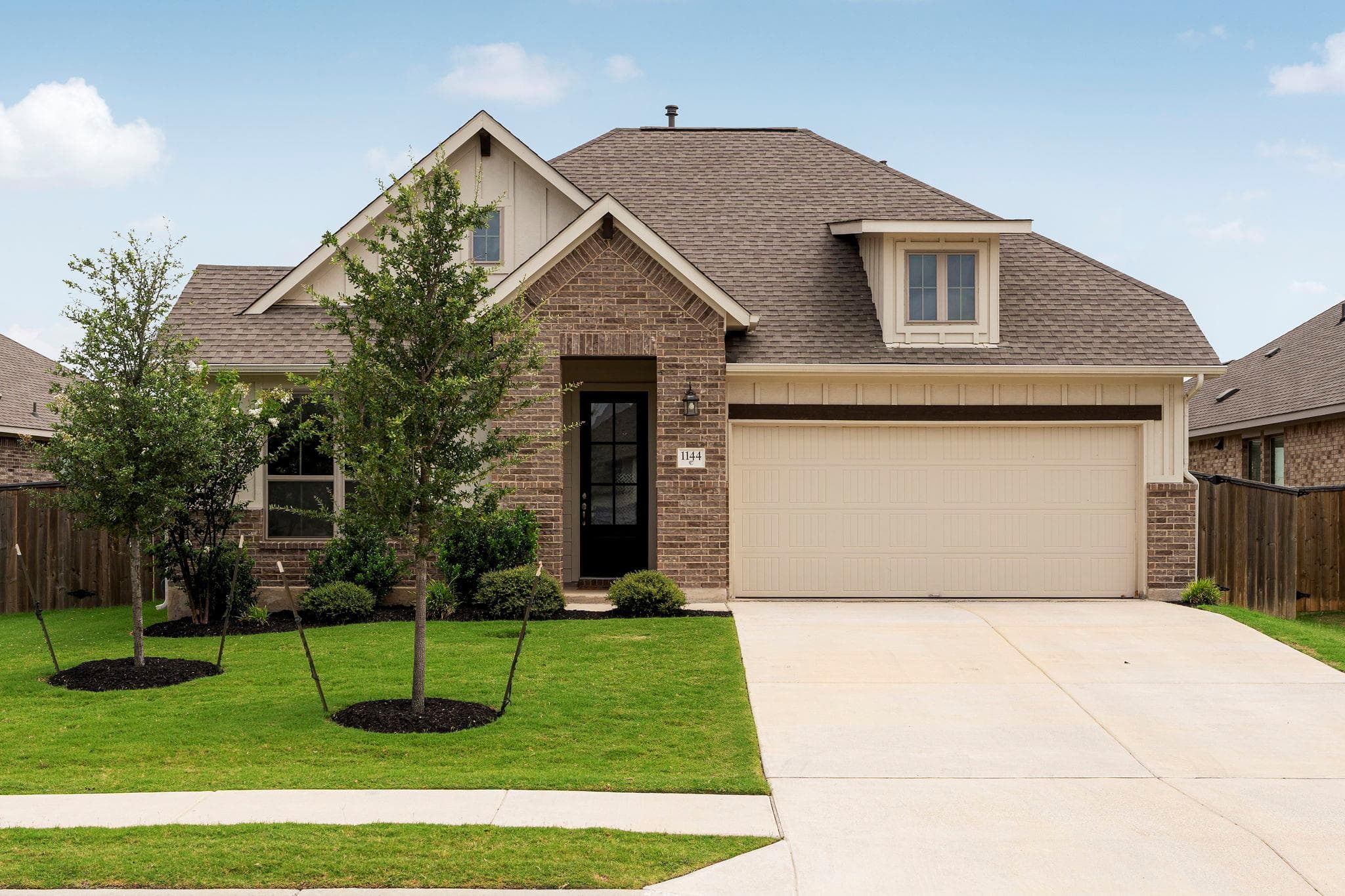 1144  Cathedral Oaks Dr