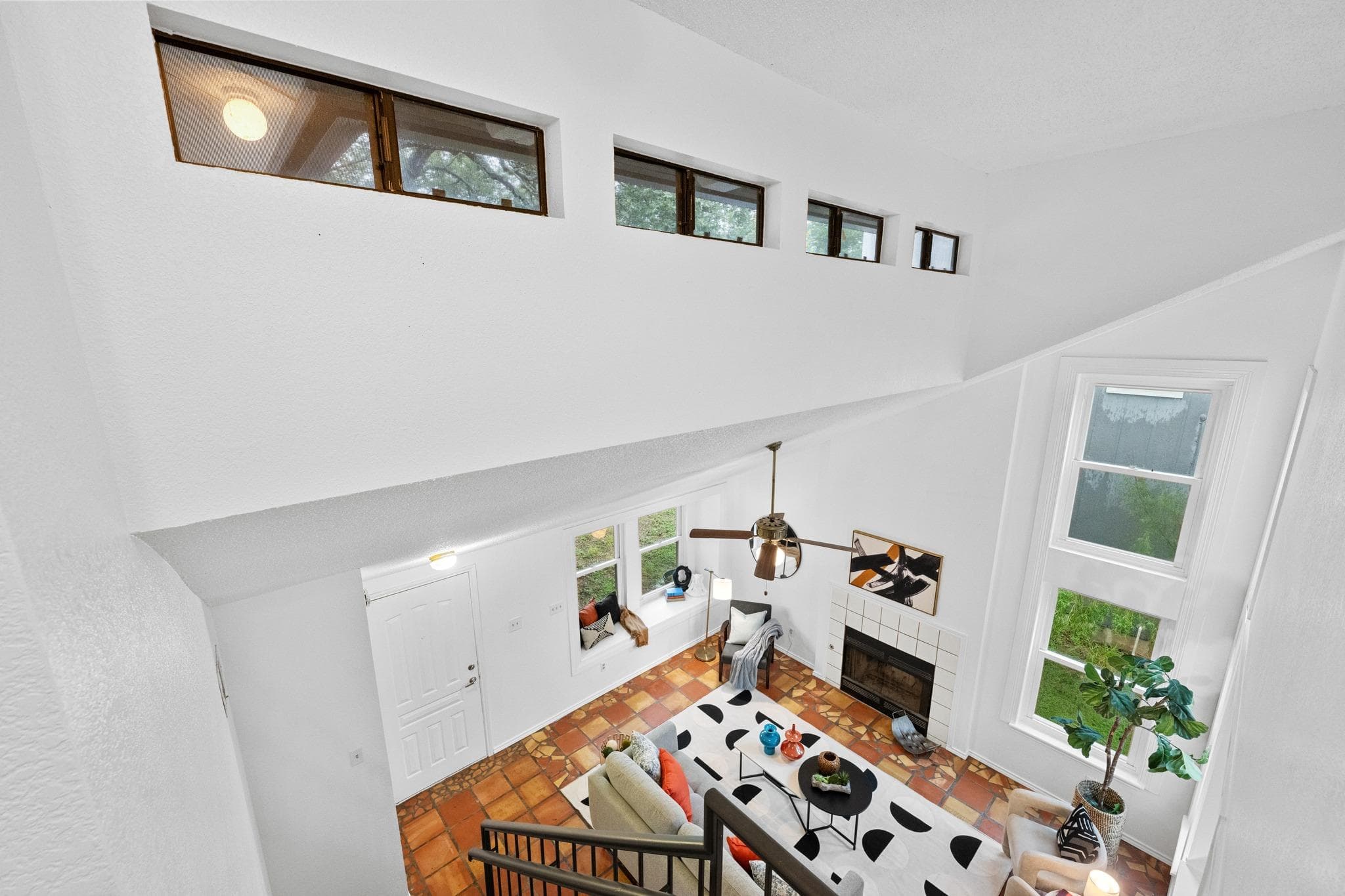 811  Silcantu Dr