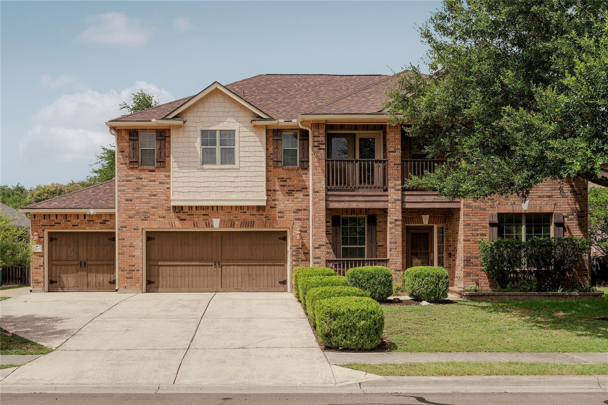 212  Camperdown Elm Dr