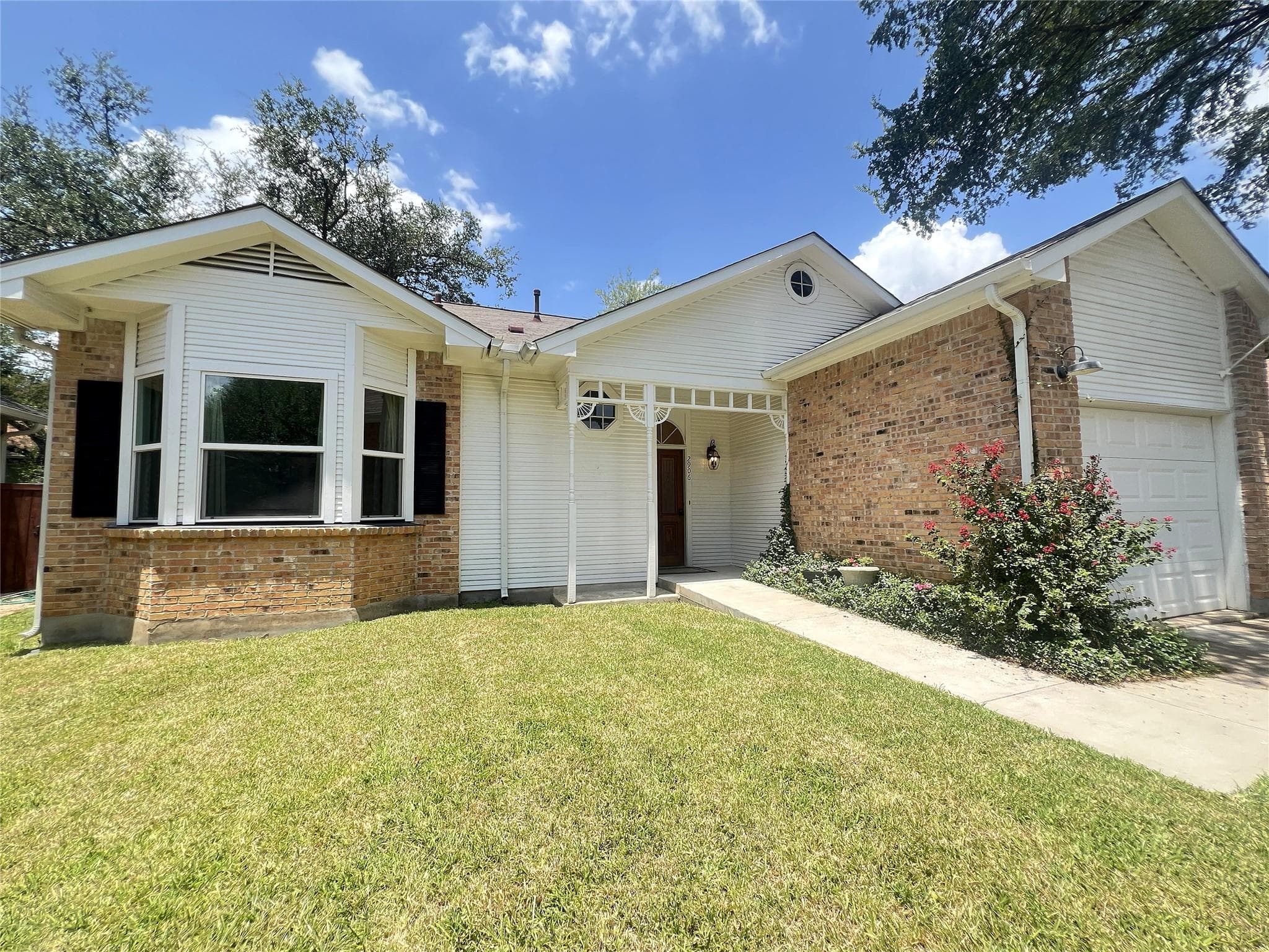 2906  Garvey Cv
