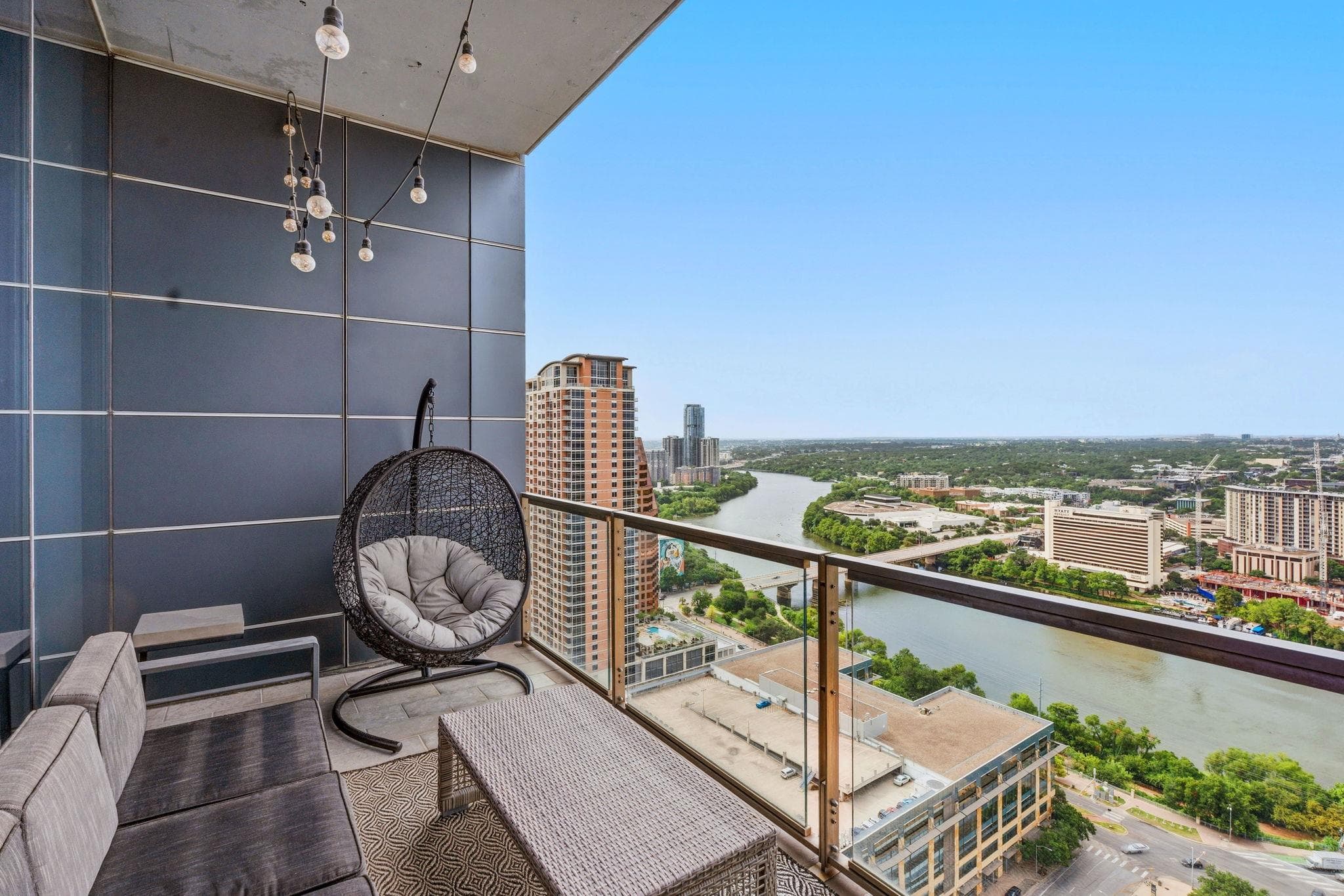 210  Lavaca St  #2803