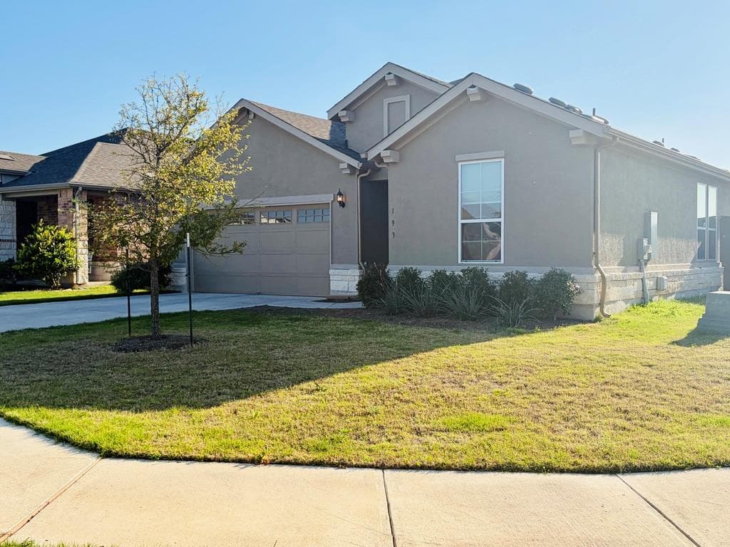 193  Slenderleaf Dr
