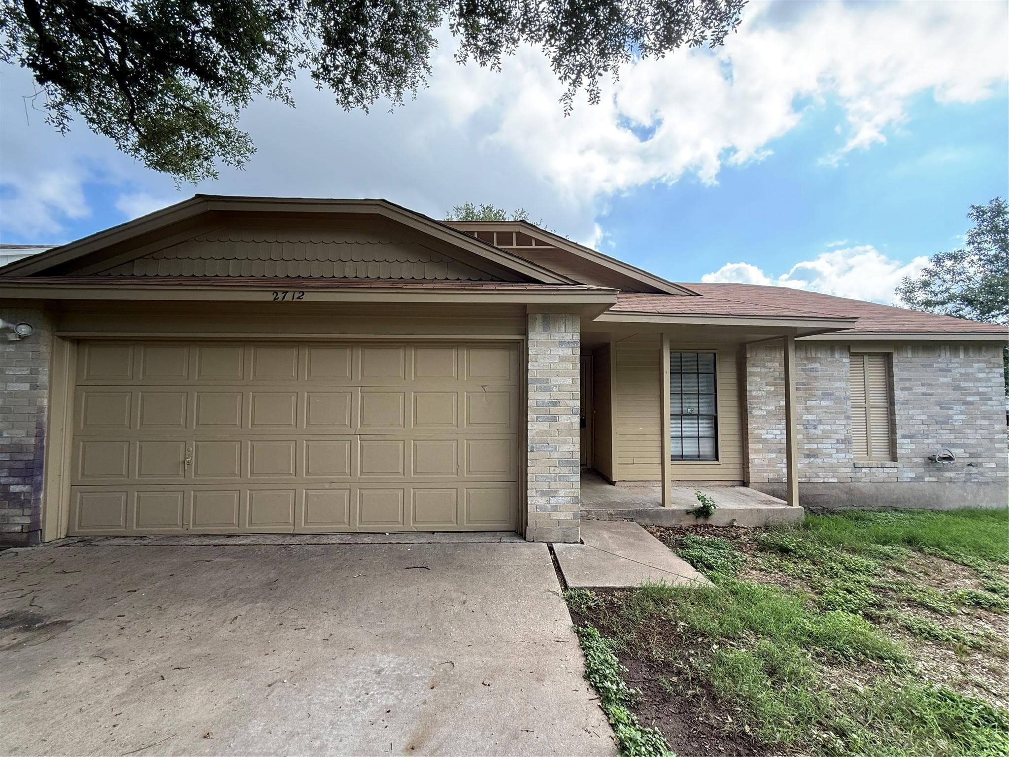 2712  Cameron Loop