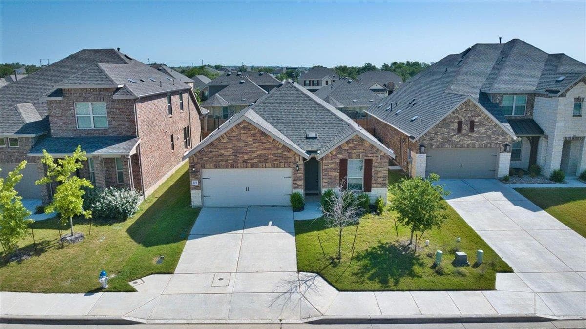 104 Raleigh Dr