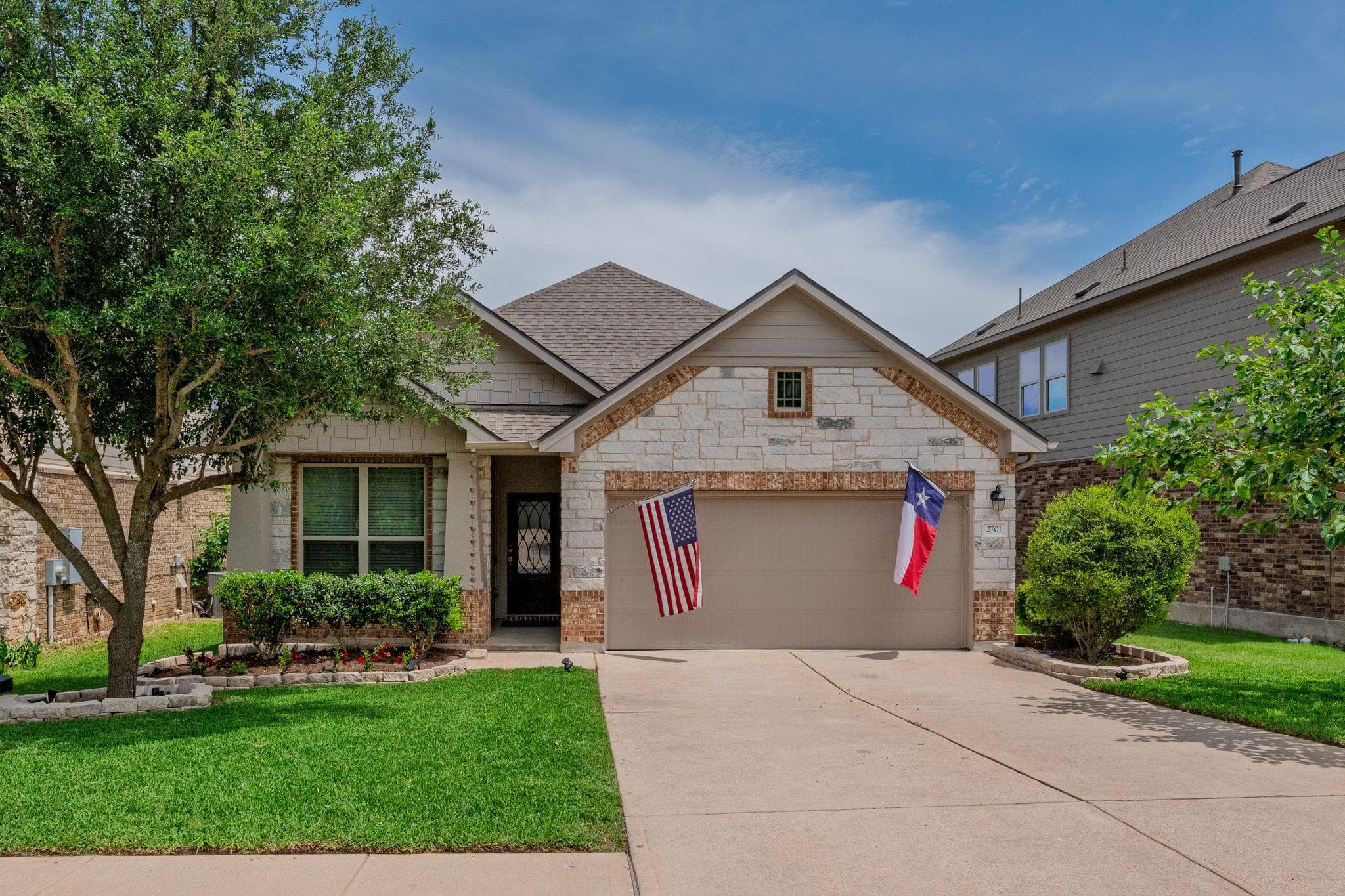 2701  Auburn Chestnut Ln