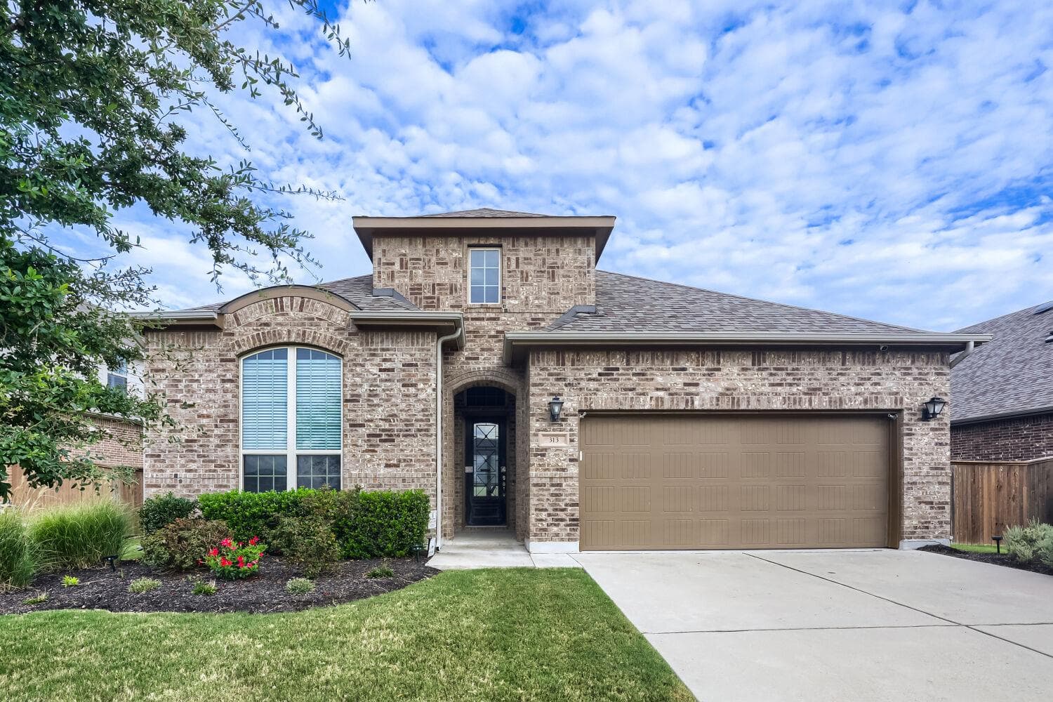 313  Pendent Dr