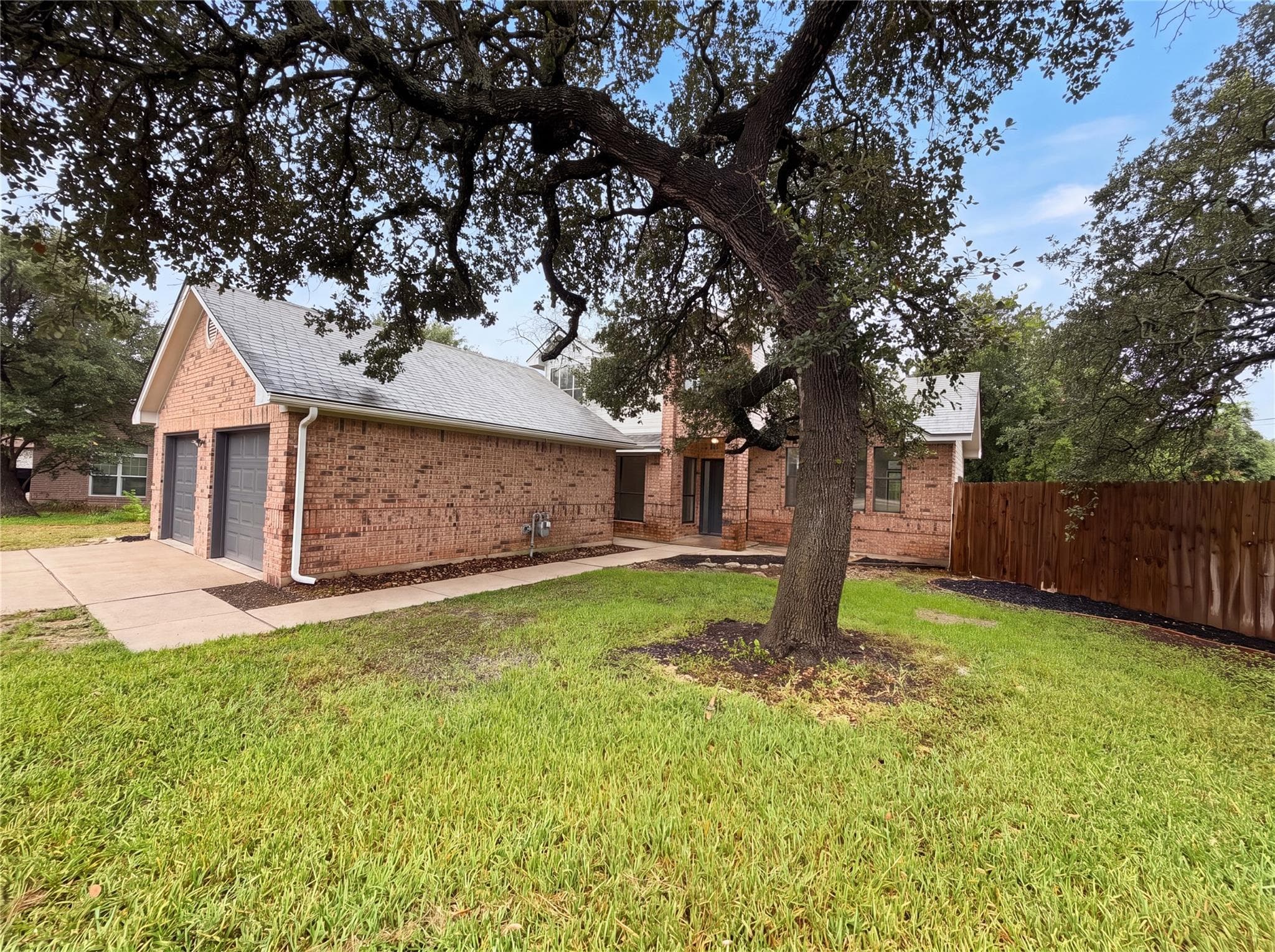 1517  River Oak Dr