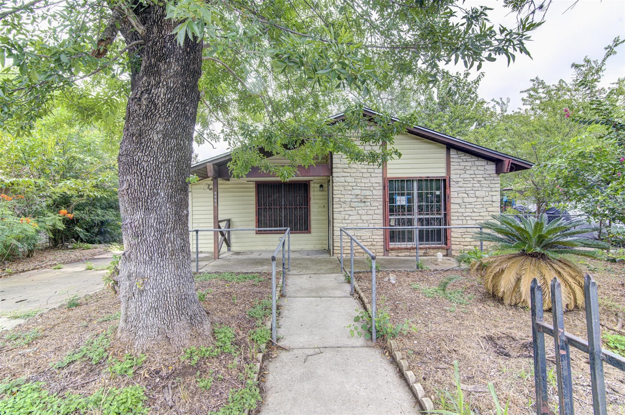6006  Palm Cir